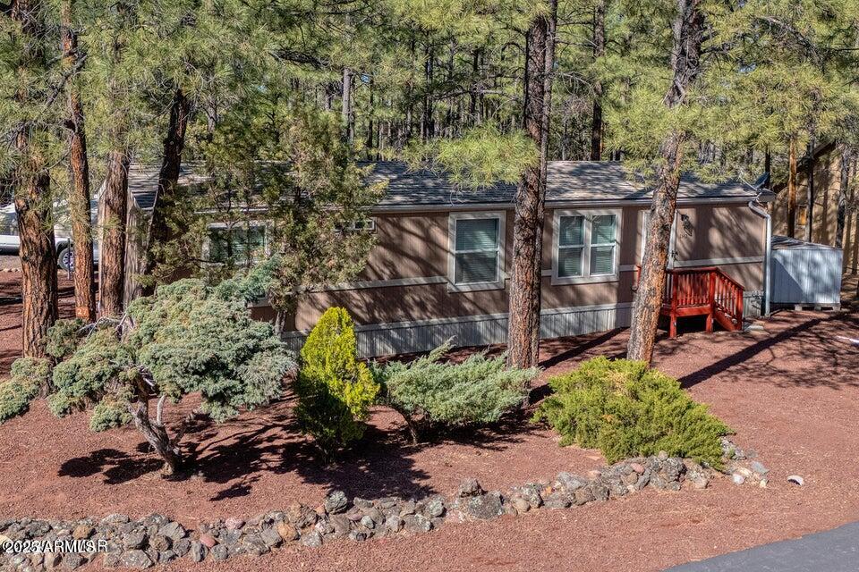 1142 N 43RD Drive
