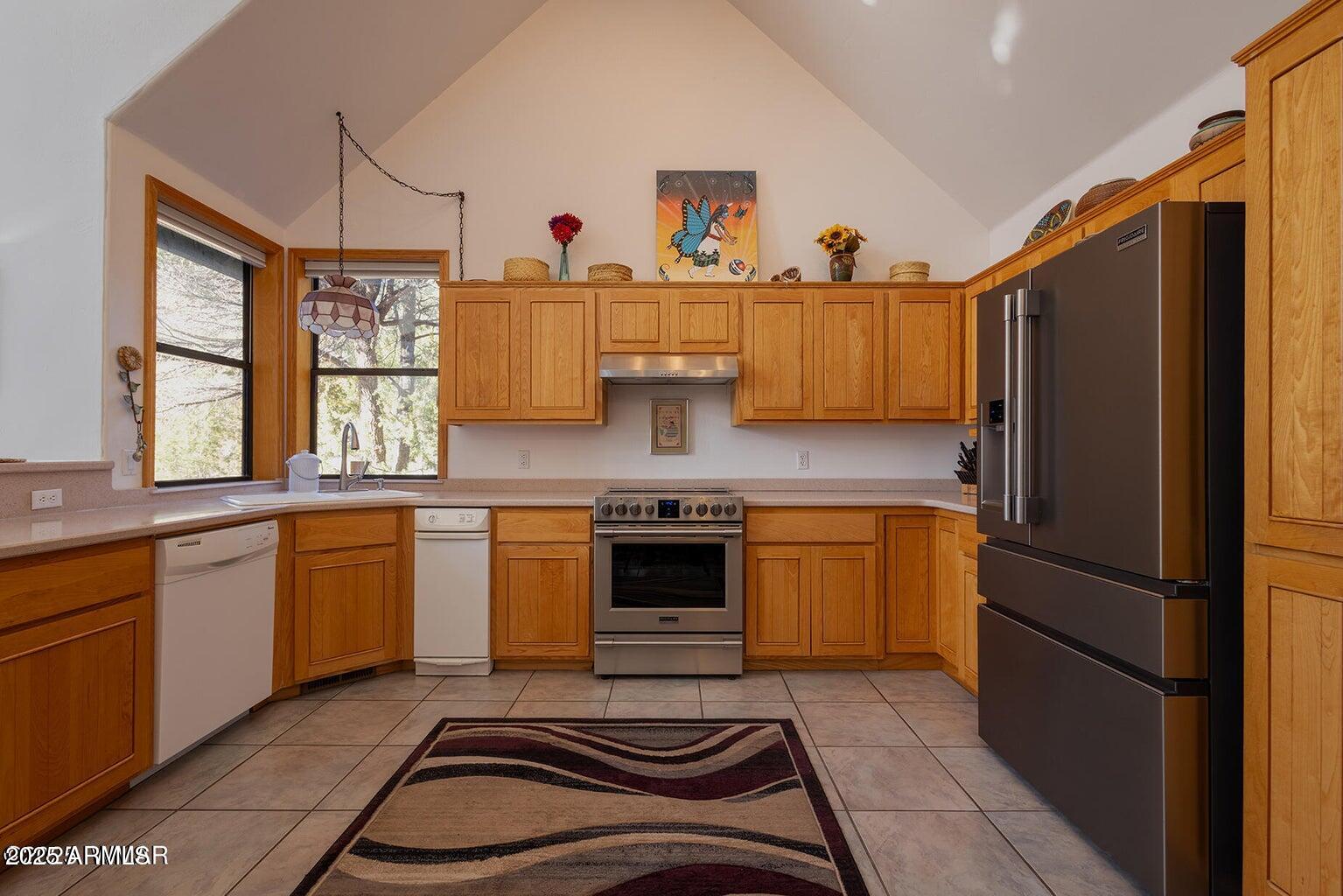 2222 FAIRWAY Drive