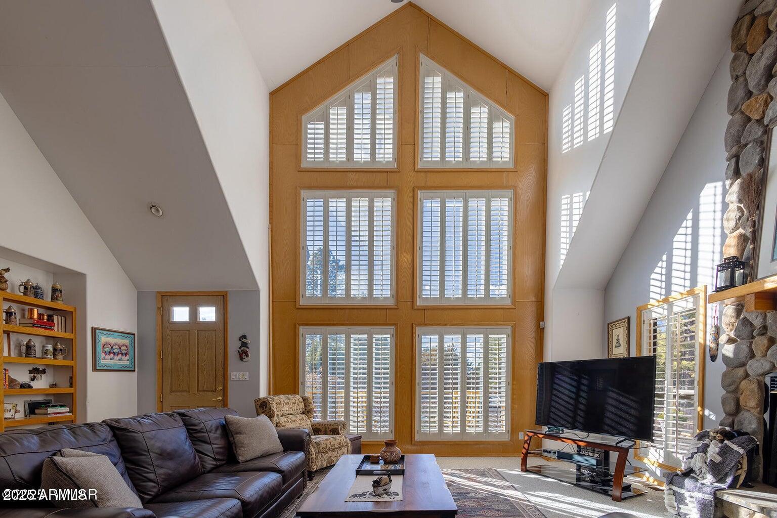 2222 FAIRWAY Drive