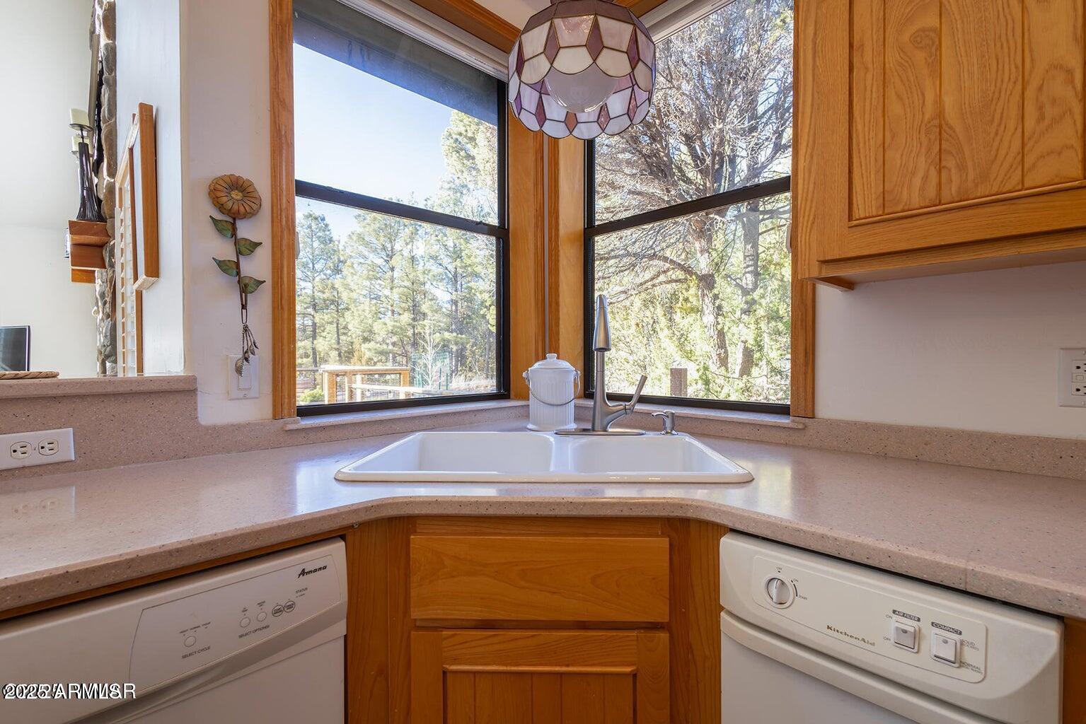 2222 FAIRWAY Drive