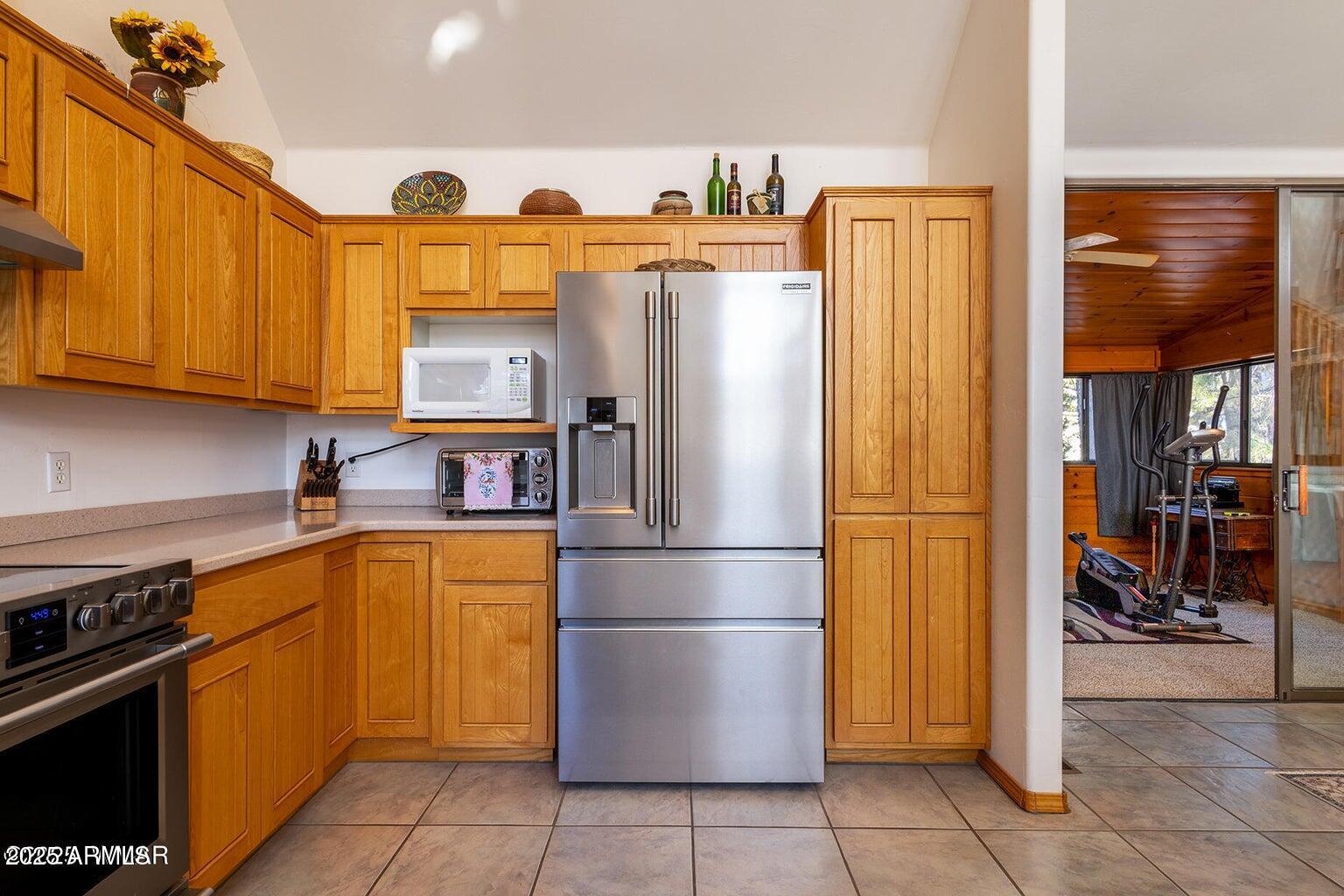 2222 FAIRWAY Drive