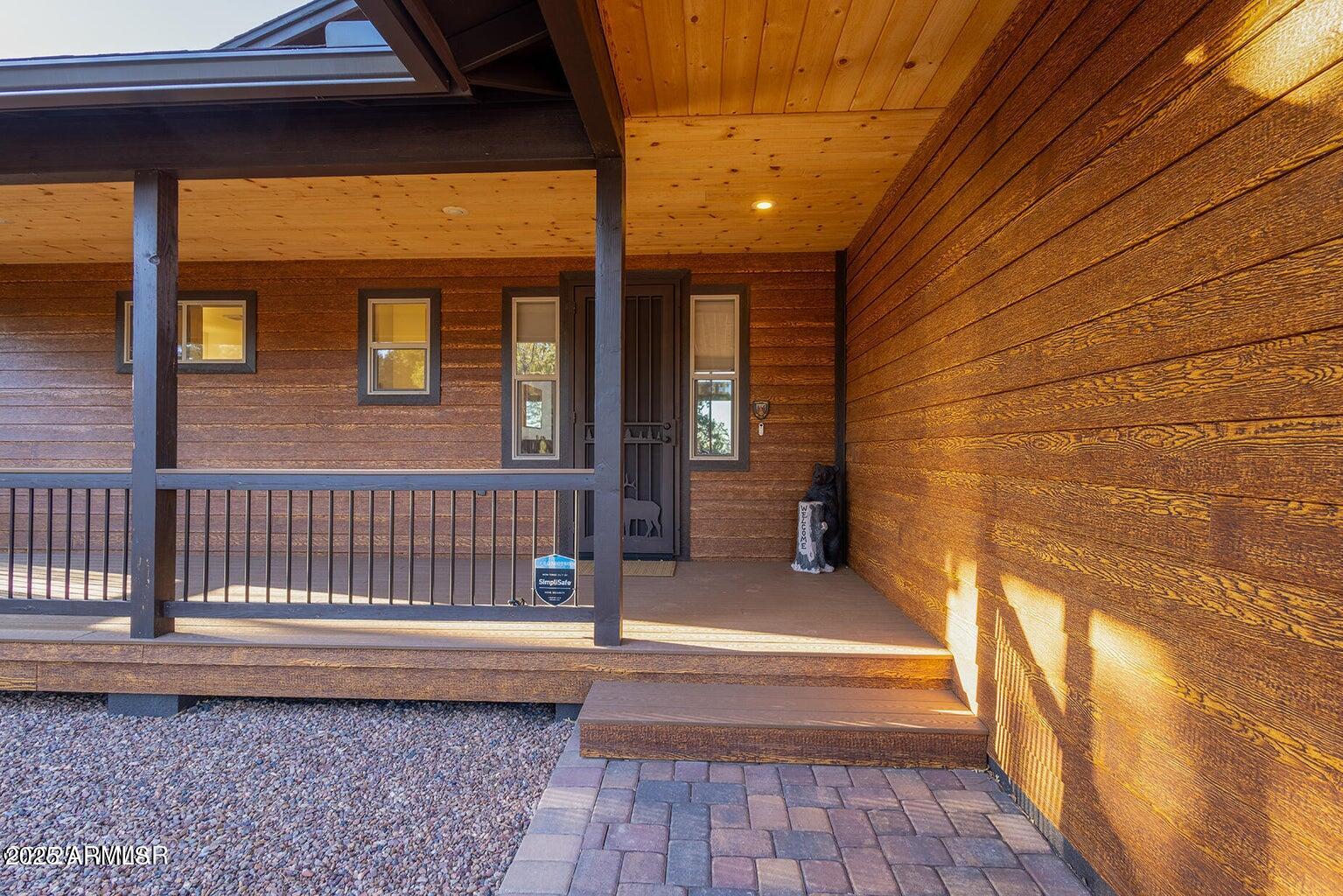 1840 W SNOW CREEK Loop