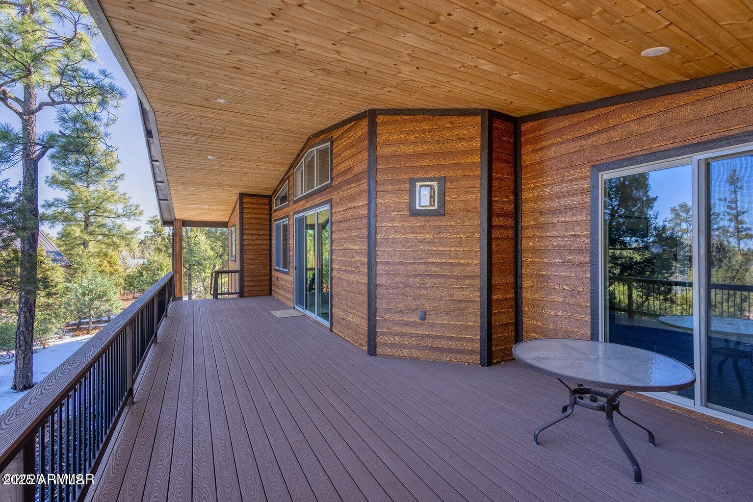 1840 W SNOW CREEK Loop