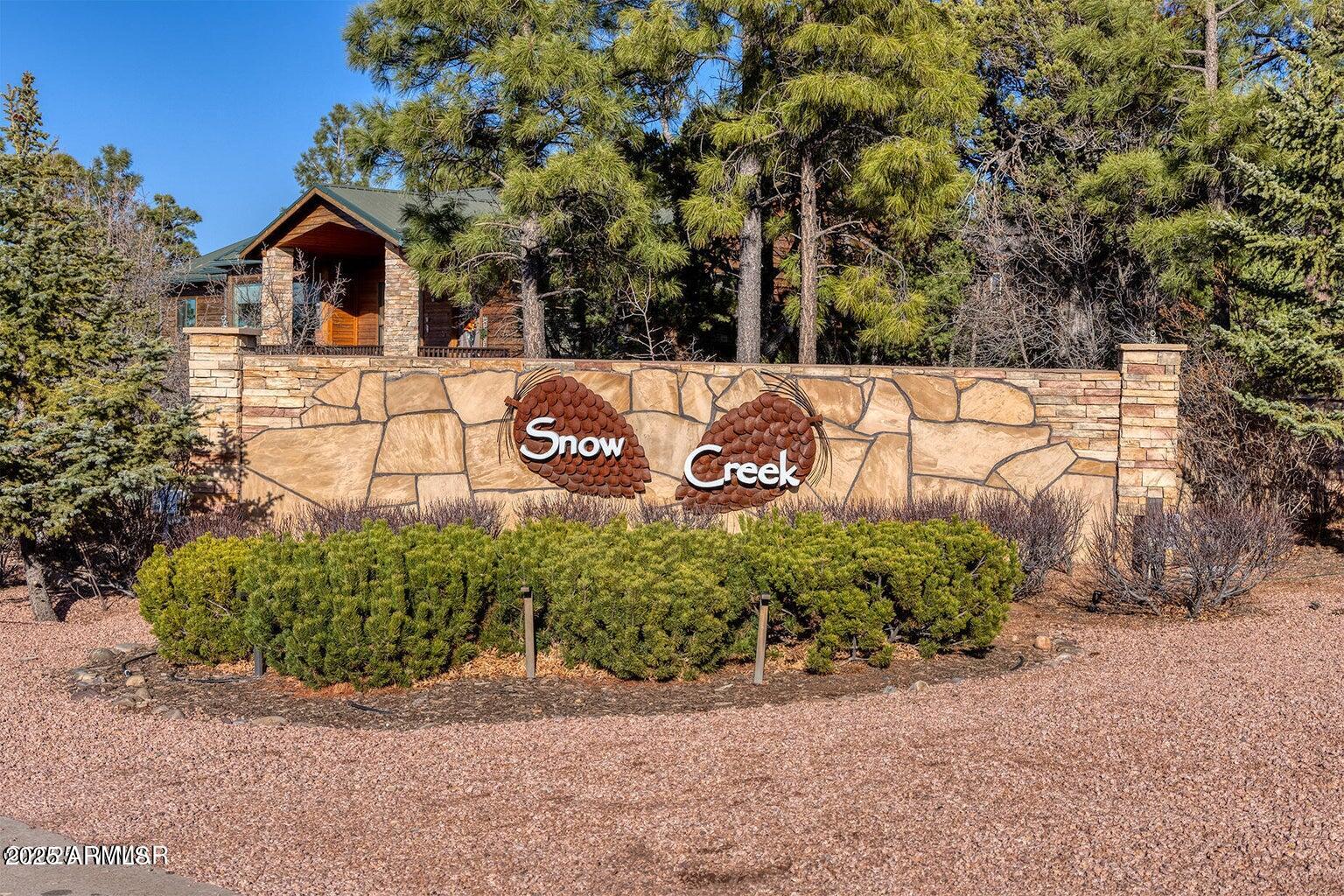 1840 W SNOW CREEK Loop