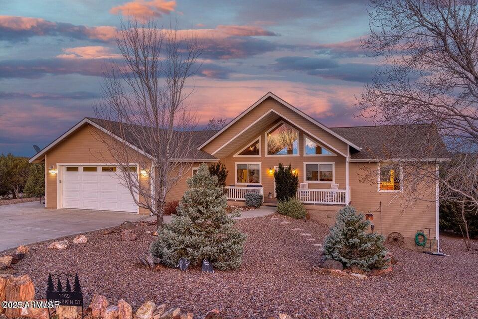 1169 BUCKSKIN Court