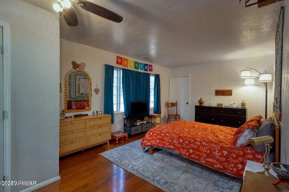 4966 SHERWOOD Drive