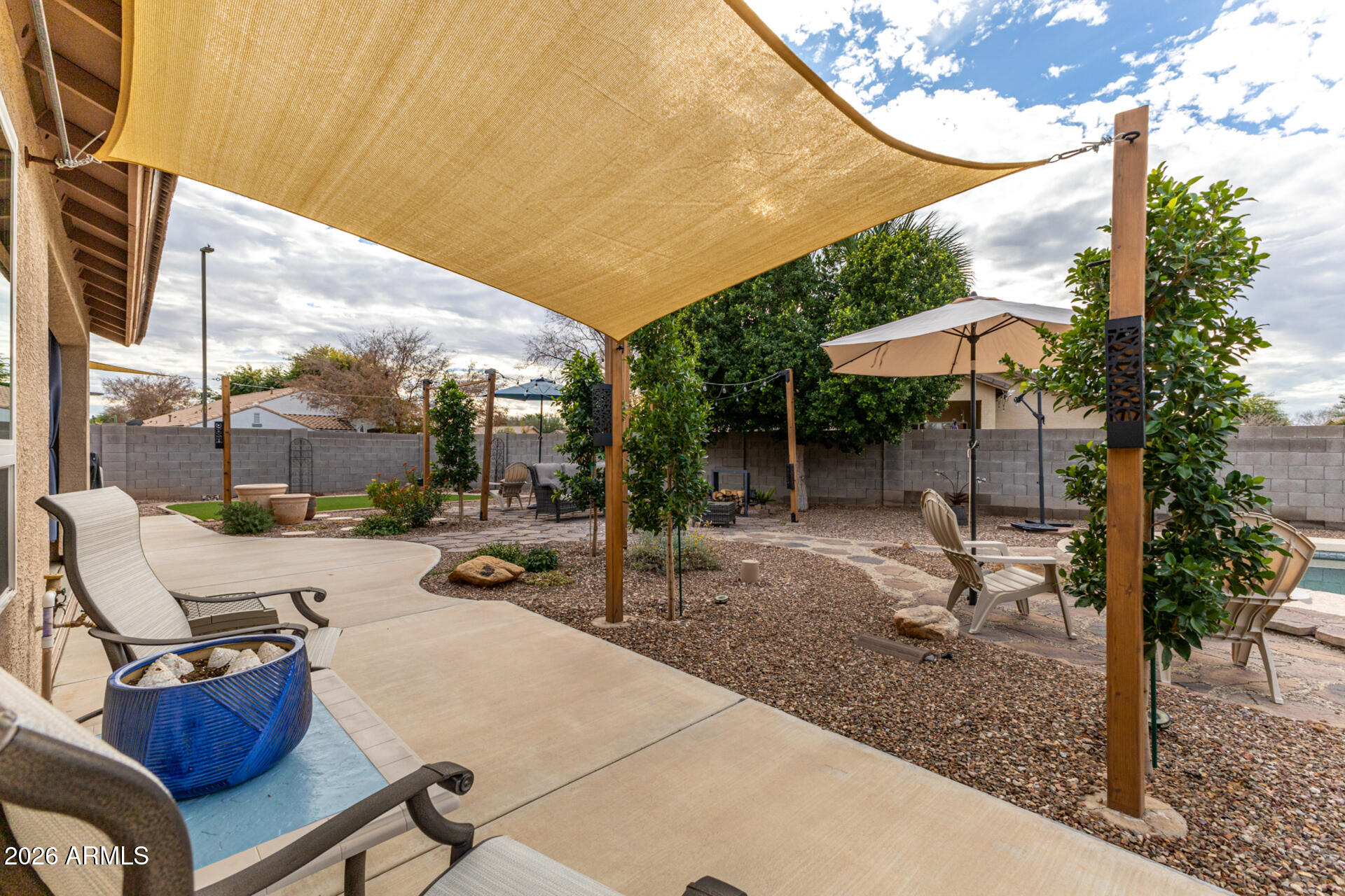 2096 S QUARTZ Street