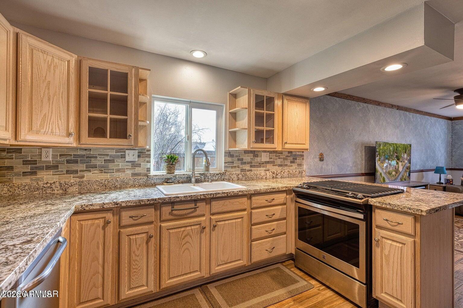 1306 W PIMA Lane