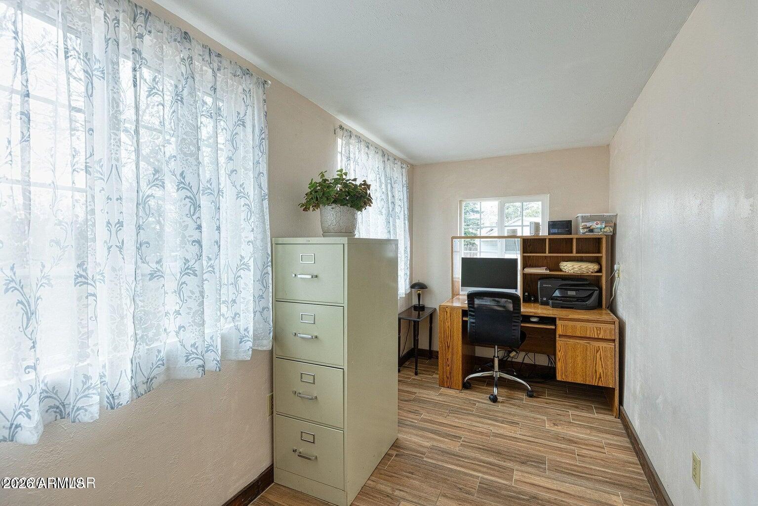 1306 W PIMA Lane