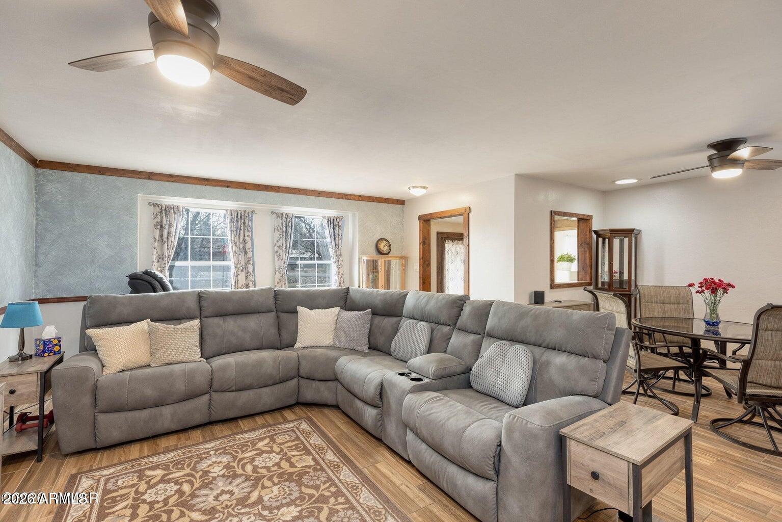 1306 W PIMA Lane