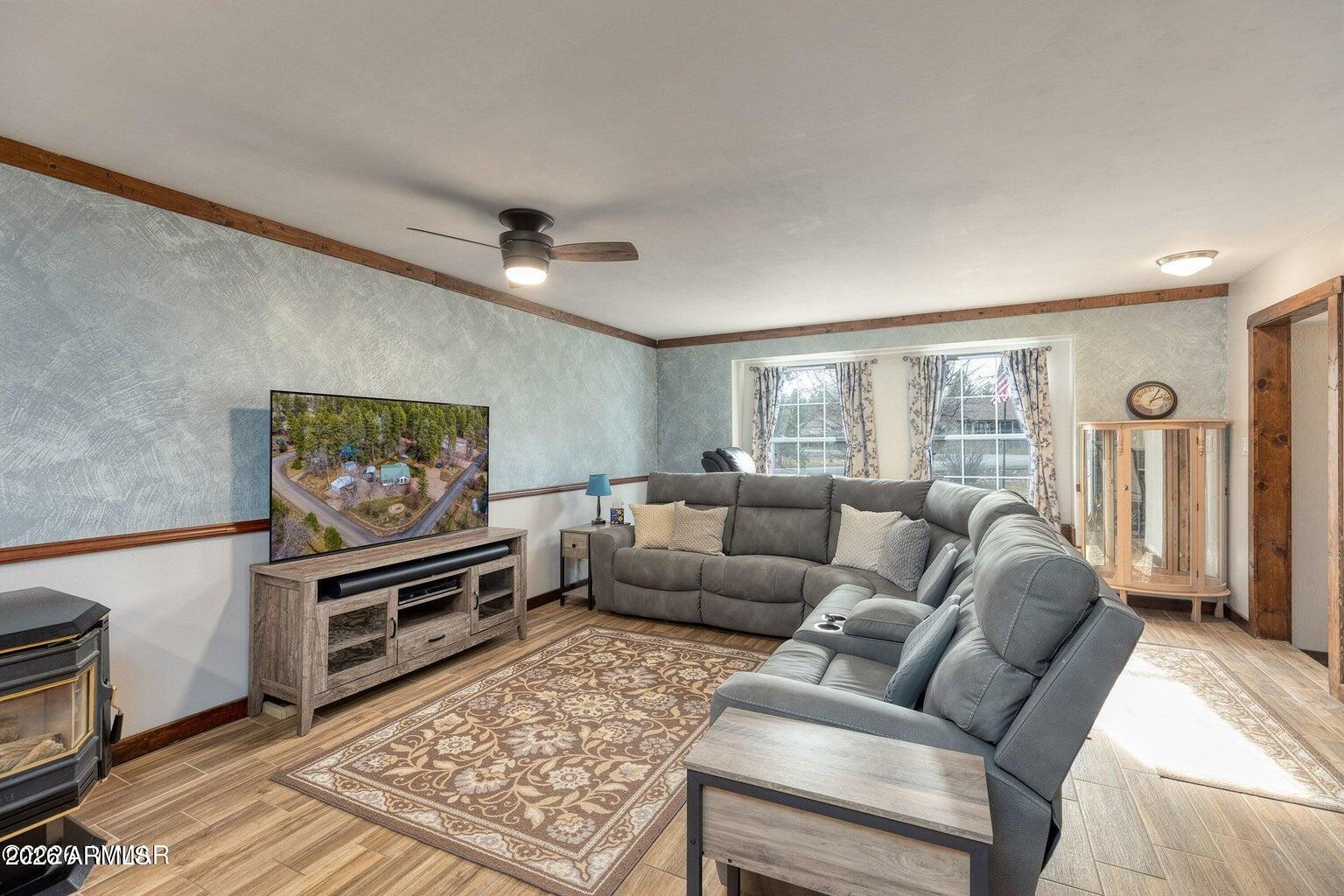 1306 W PIMA Lane