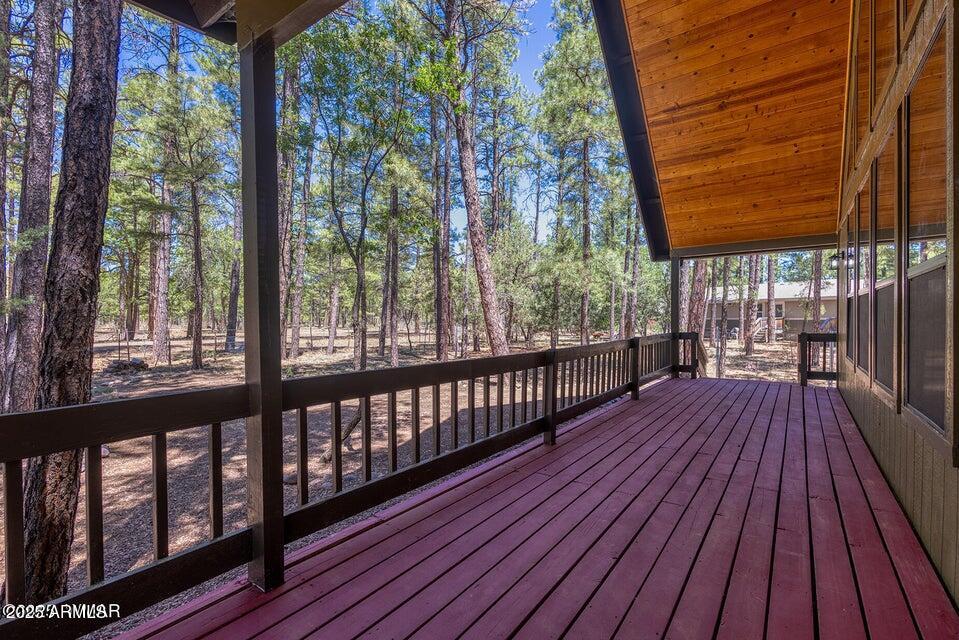 950 COOPER Lane