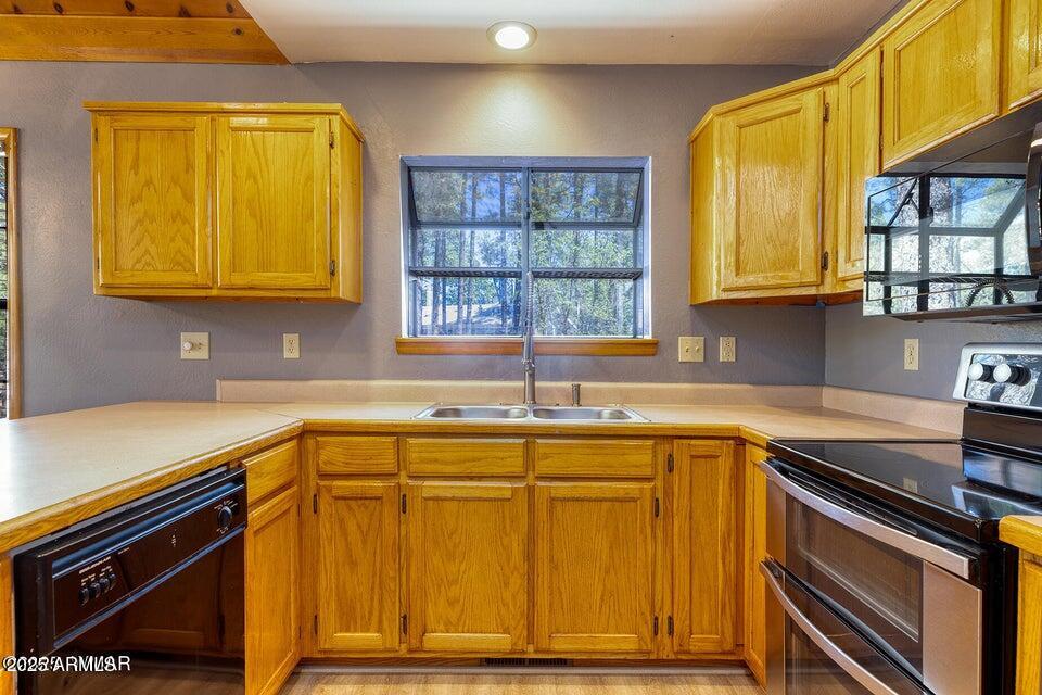 950 COOPER Lane