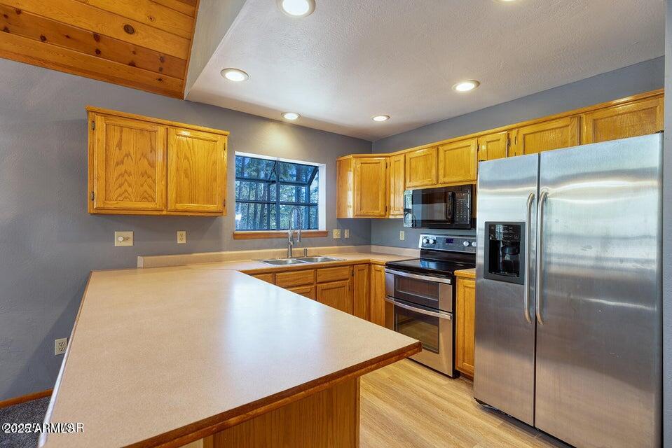 950 COOPER Lane