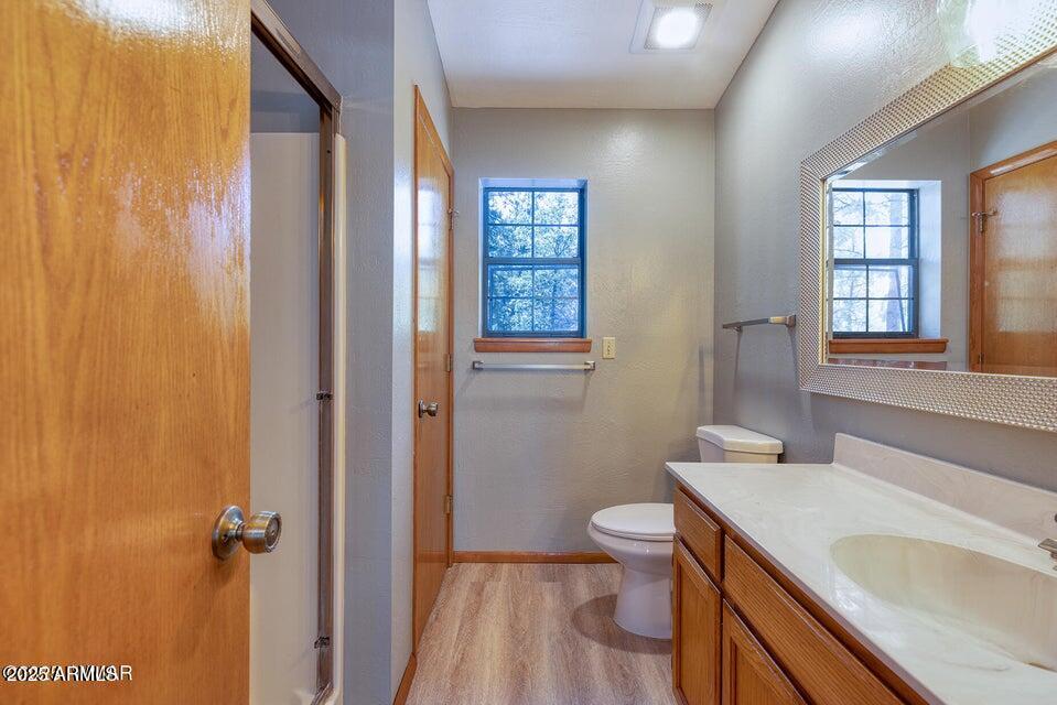 950 COOPER Lane