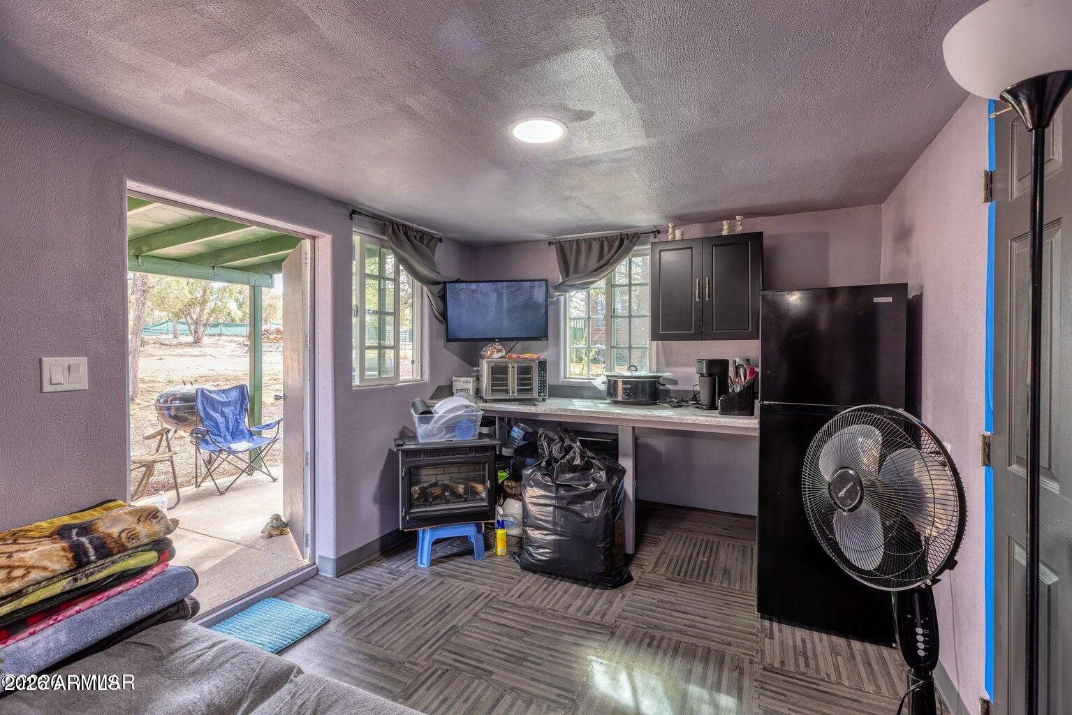 2137 GRAPHITE Road