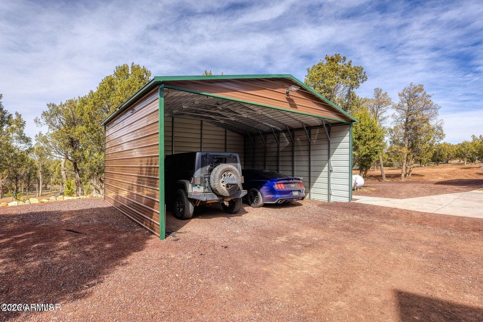 2137 GRAPHITE Road