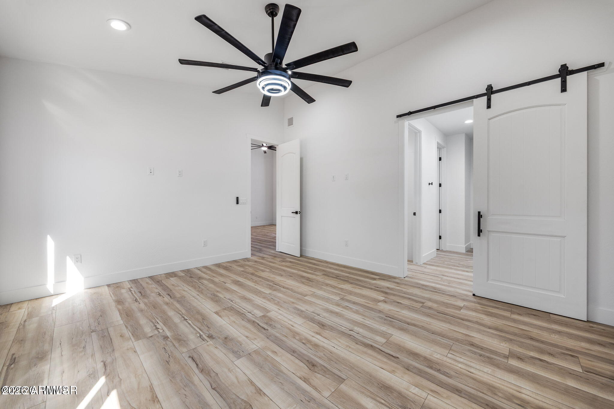 2765 W VILLA Loop