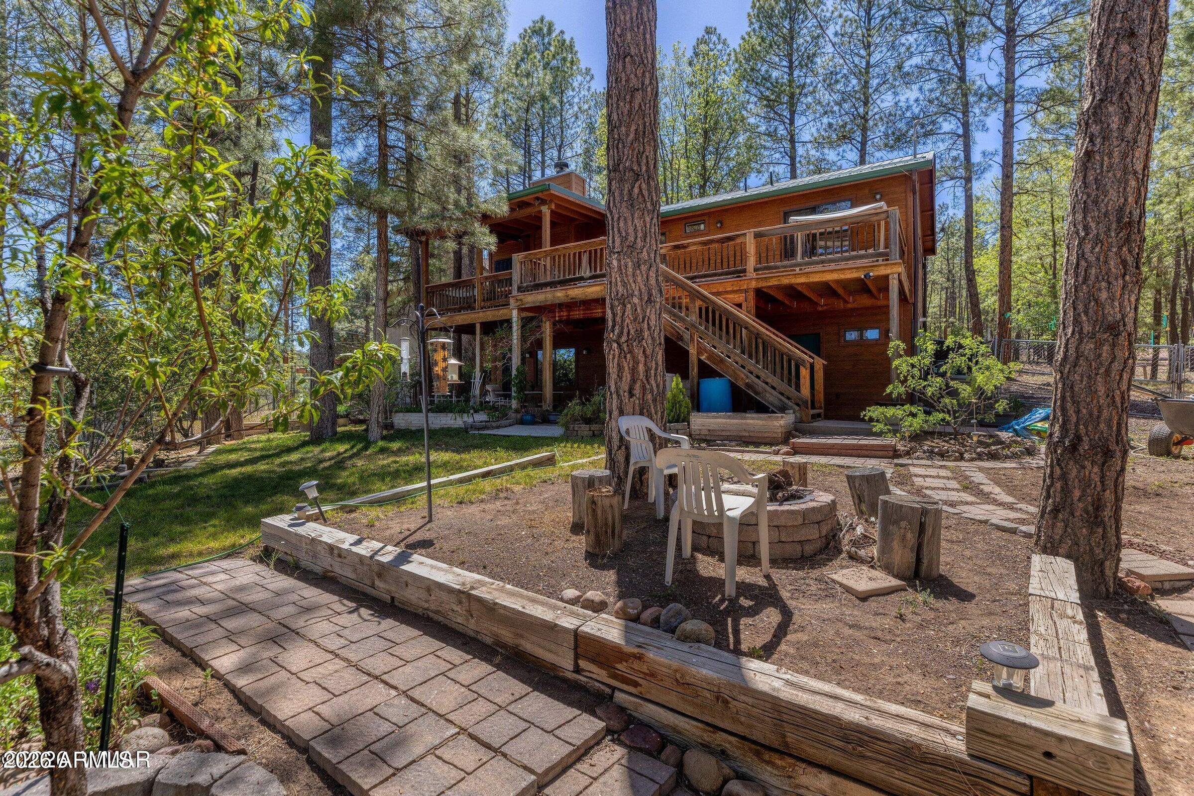 563 SPRUCE Drive