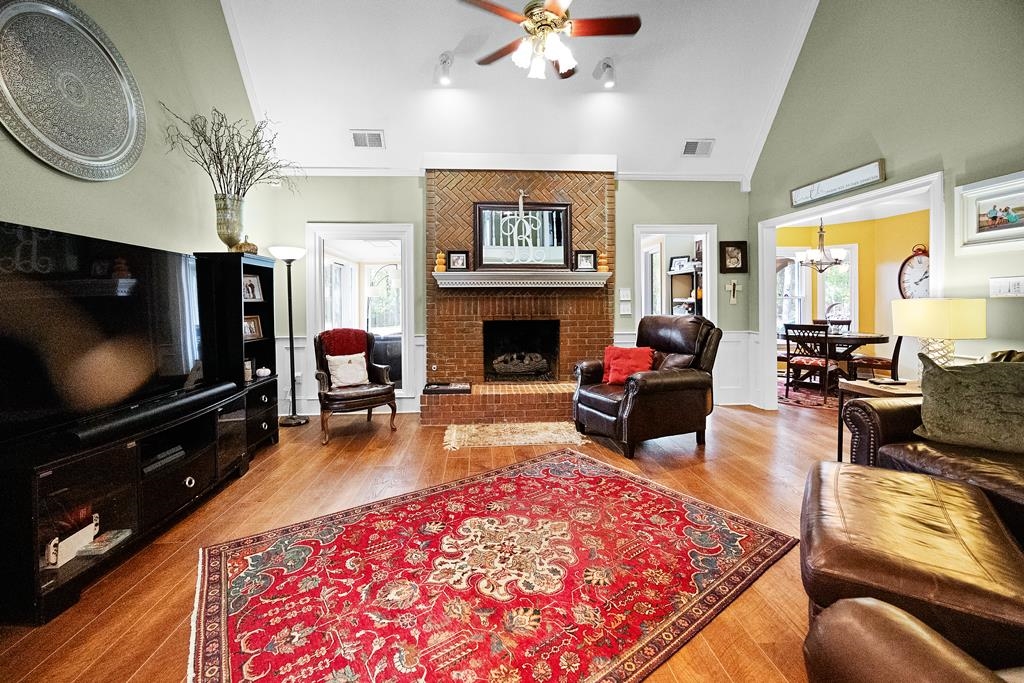 2873 BELGRAVE DR