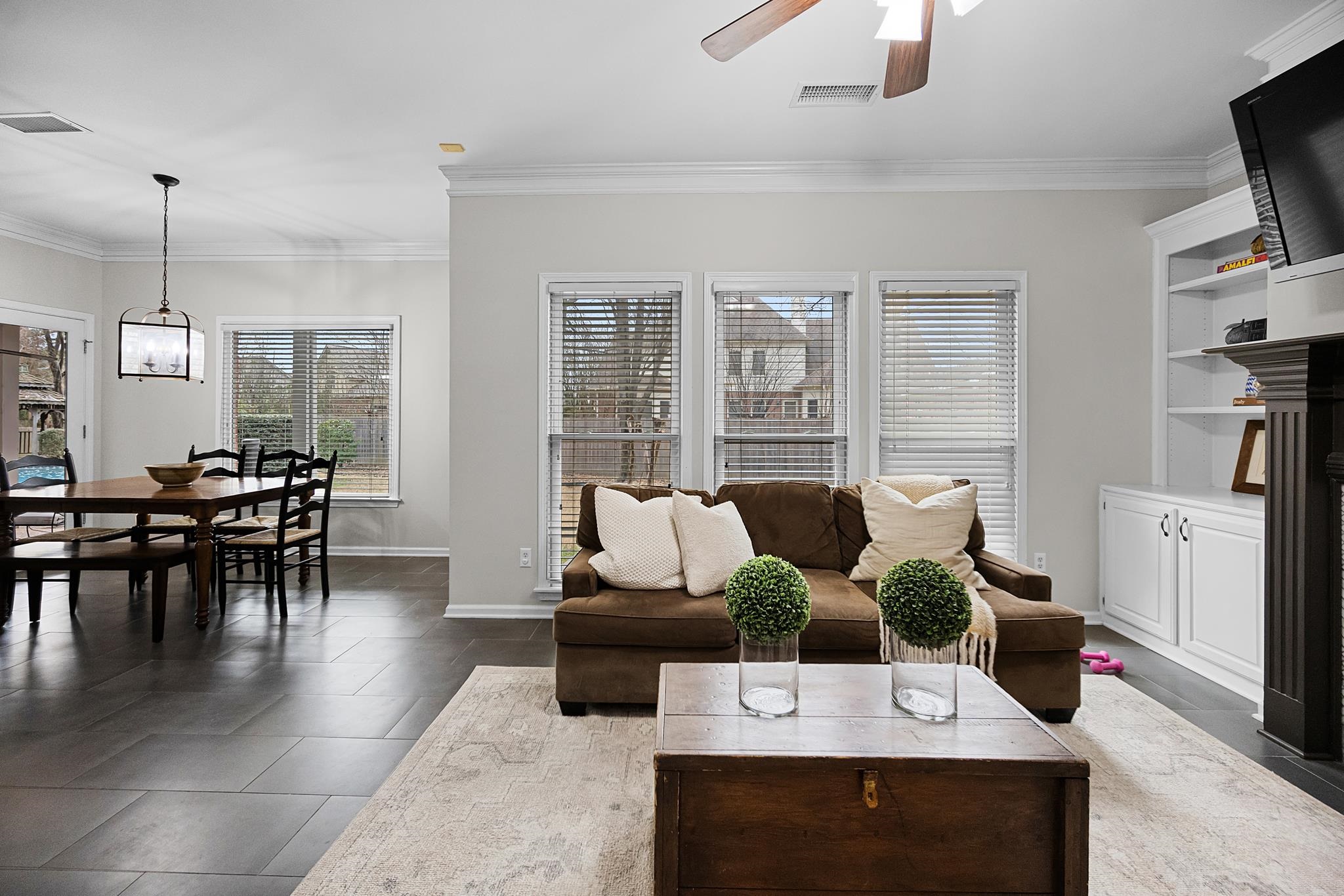 1525 BECKENHALL CV