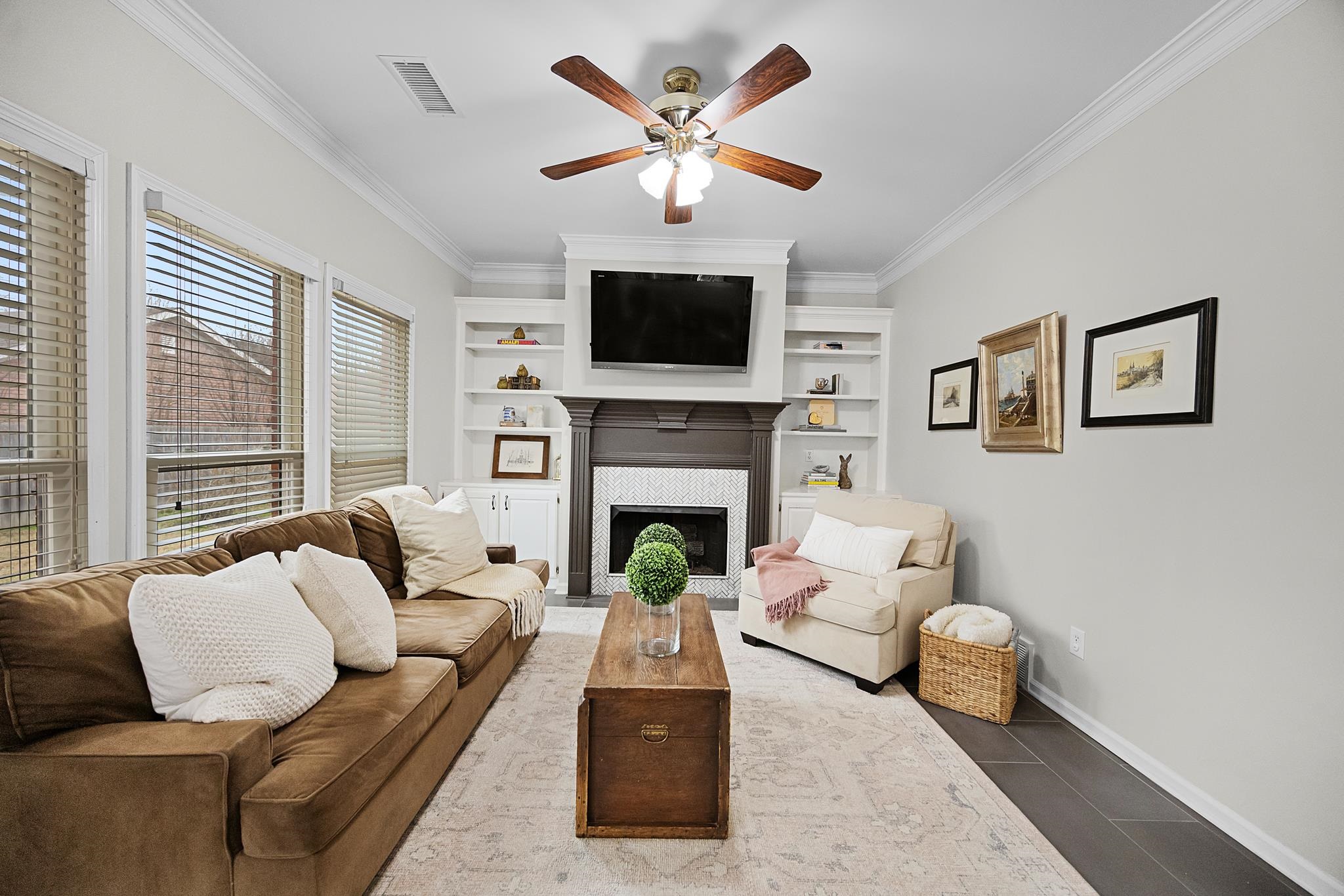1525 BECKENHALL CV