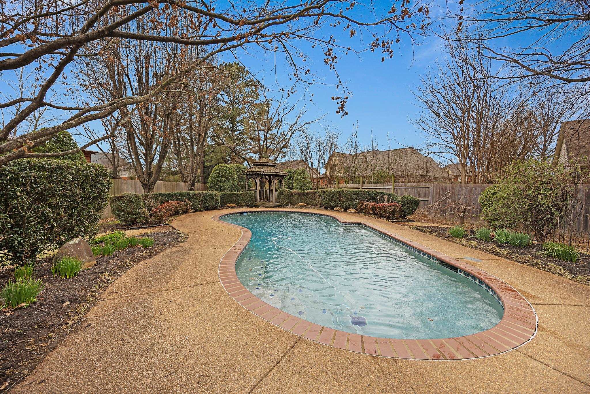 1525 BECKENHALL CV