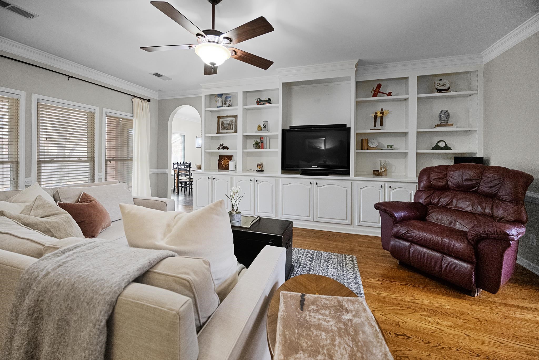 1525 BECKENHALL CV
