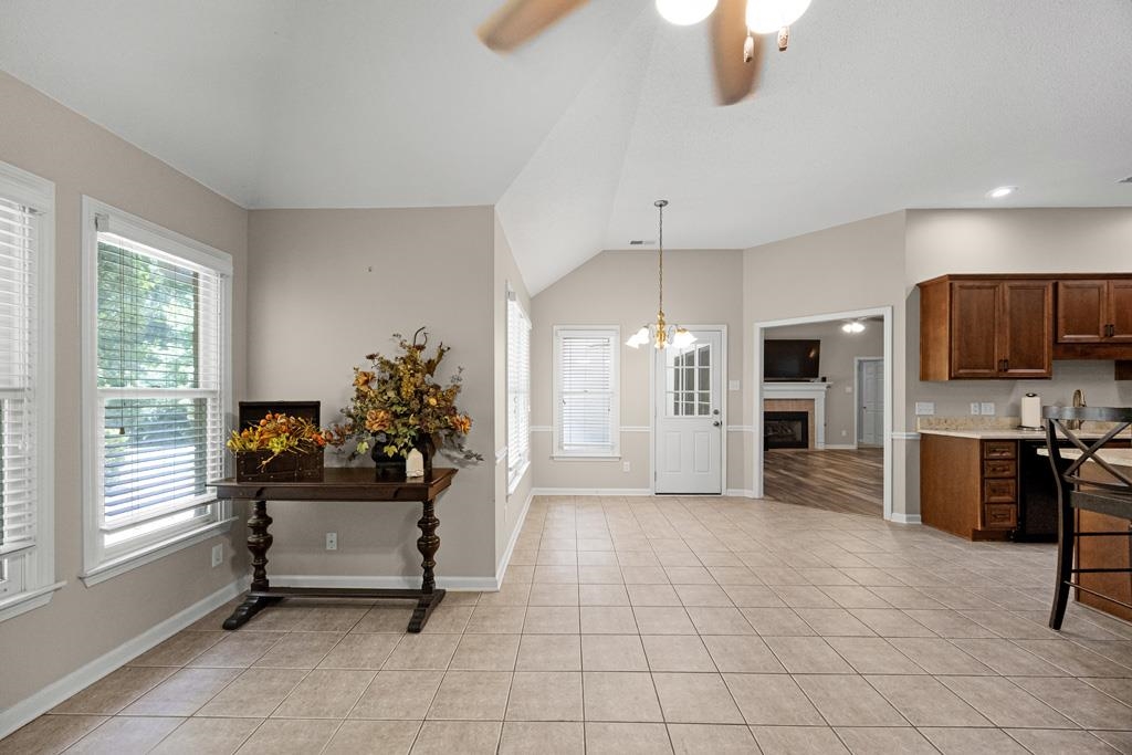 10135 WOODLAND HILLS DR