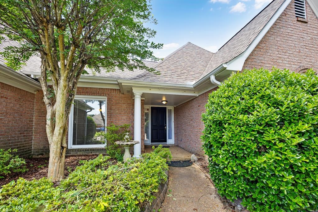 10135 WOODLAND HILLS DR