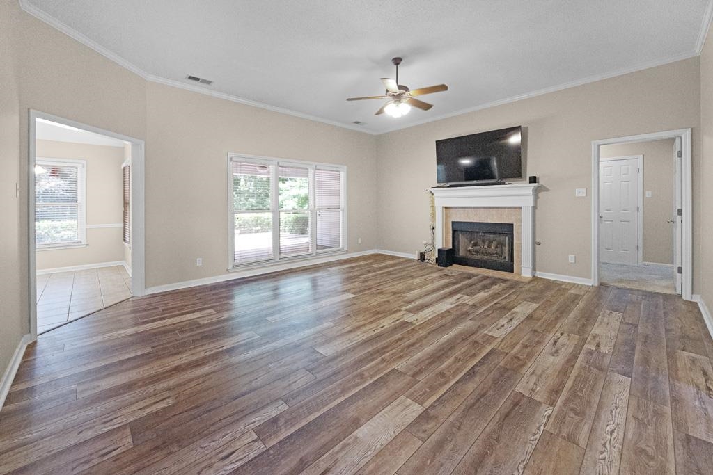 10135 WOODLAND HILLS DR