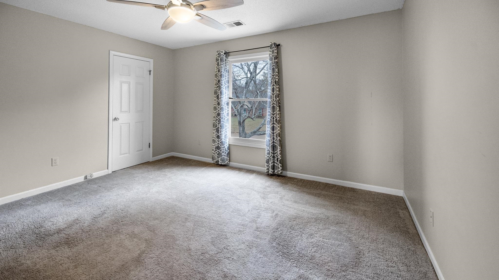 1105 WINROSE DR