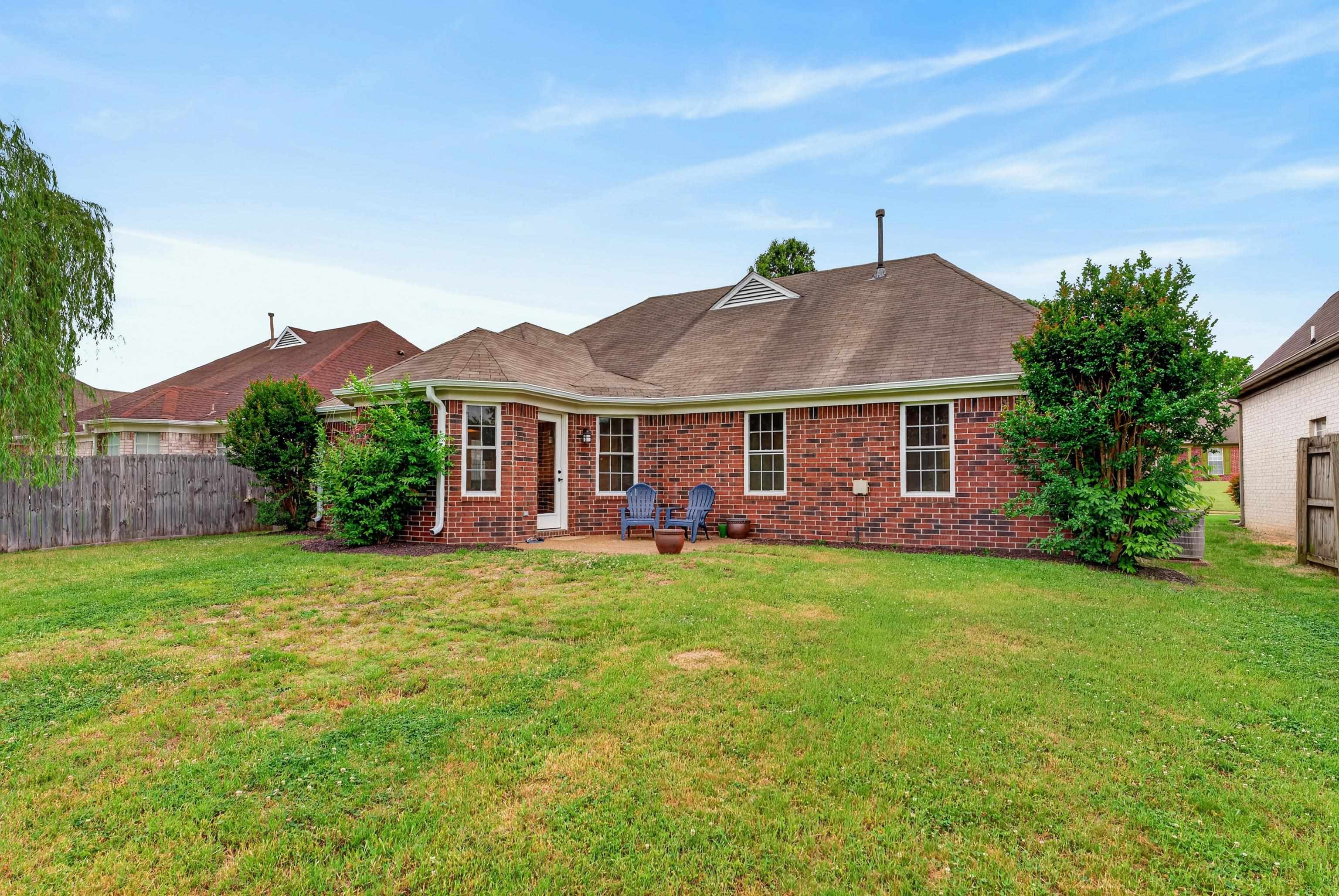 1107 W RED FERN CIR