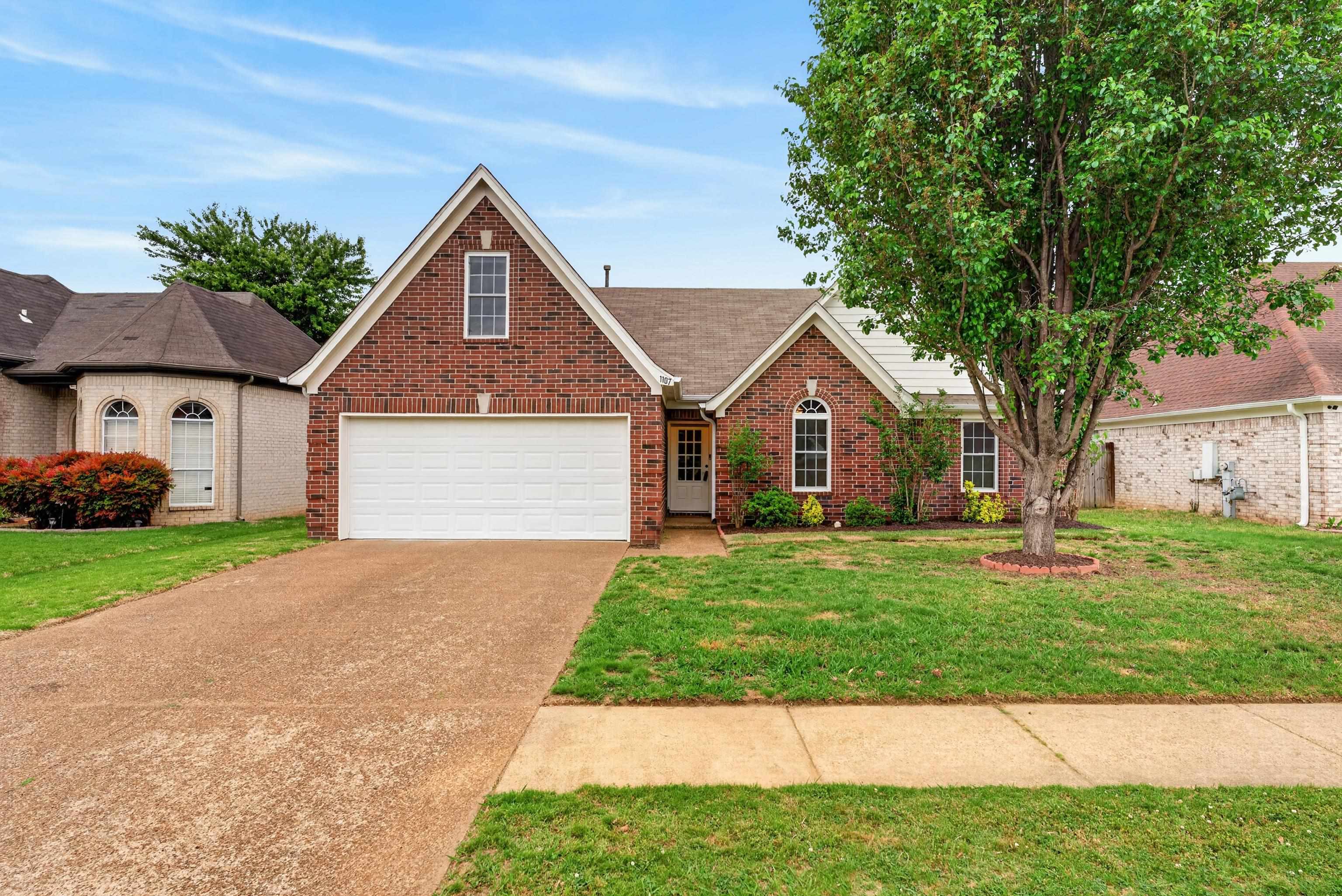 1107 W RED FERN CIR