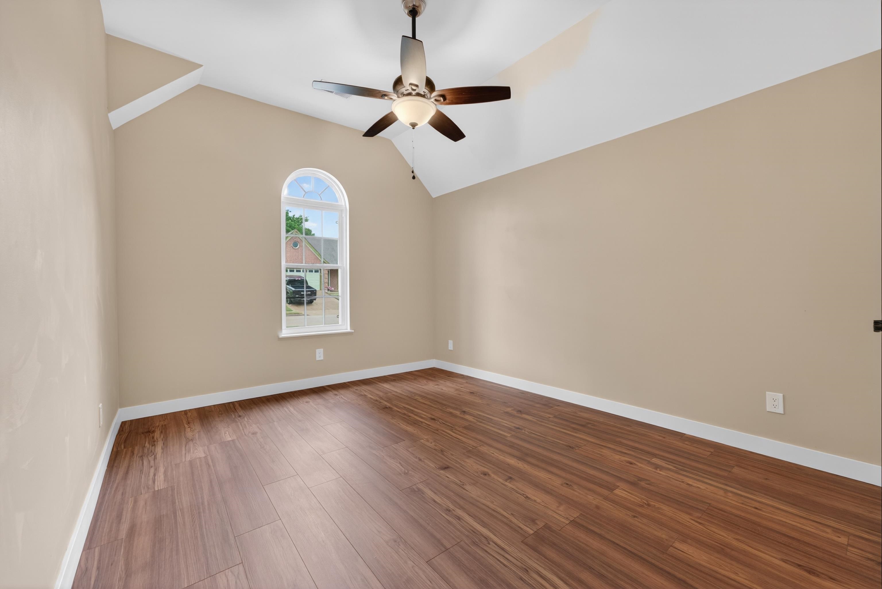 1107 W RED FERN CIR