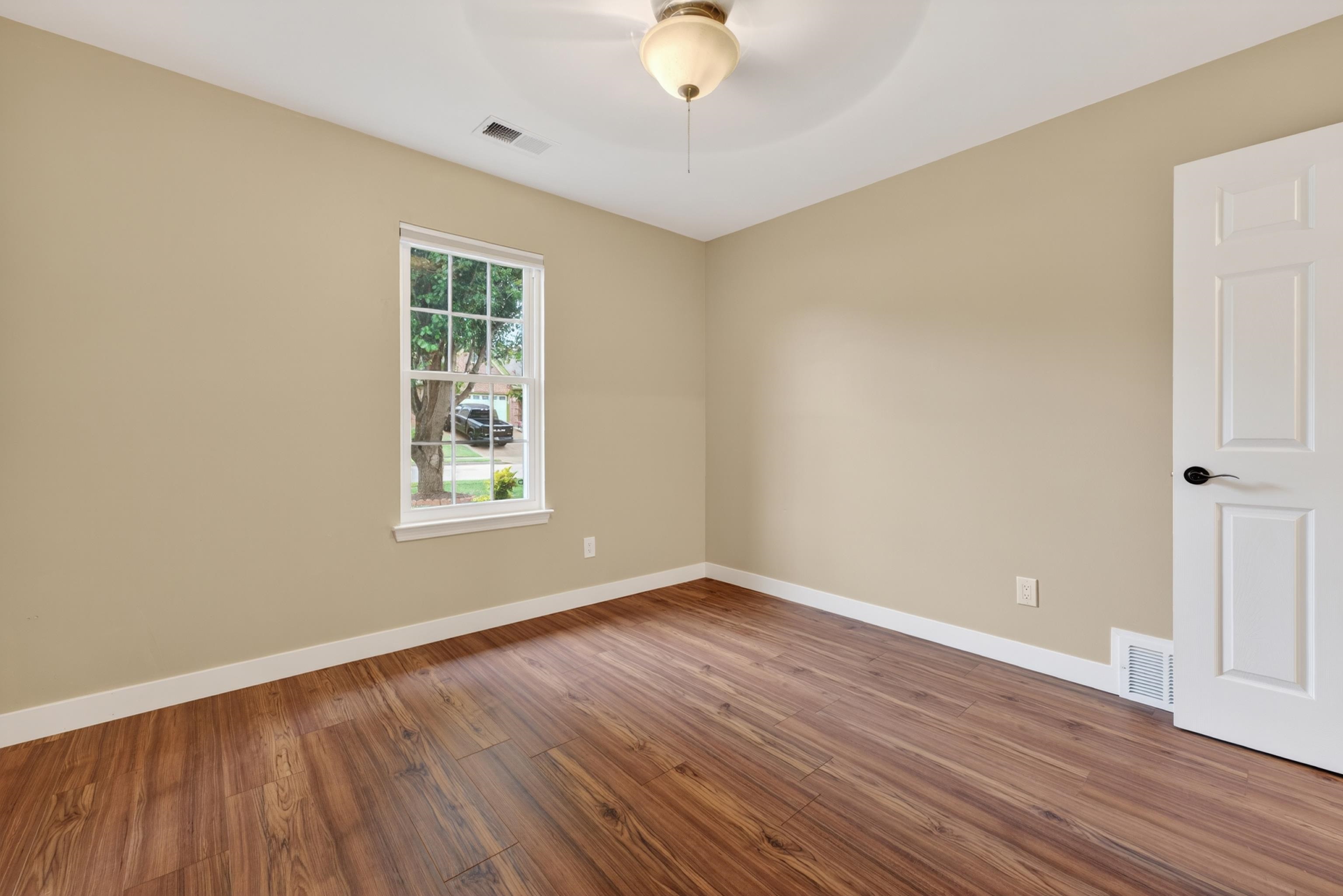 1107 W RED FERN CIR
