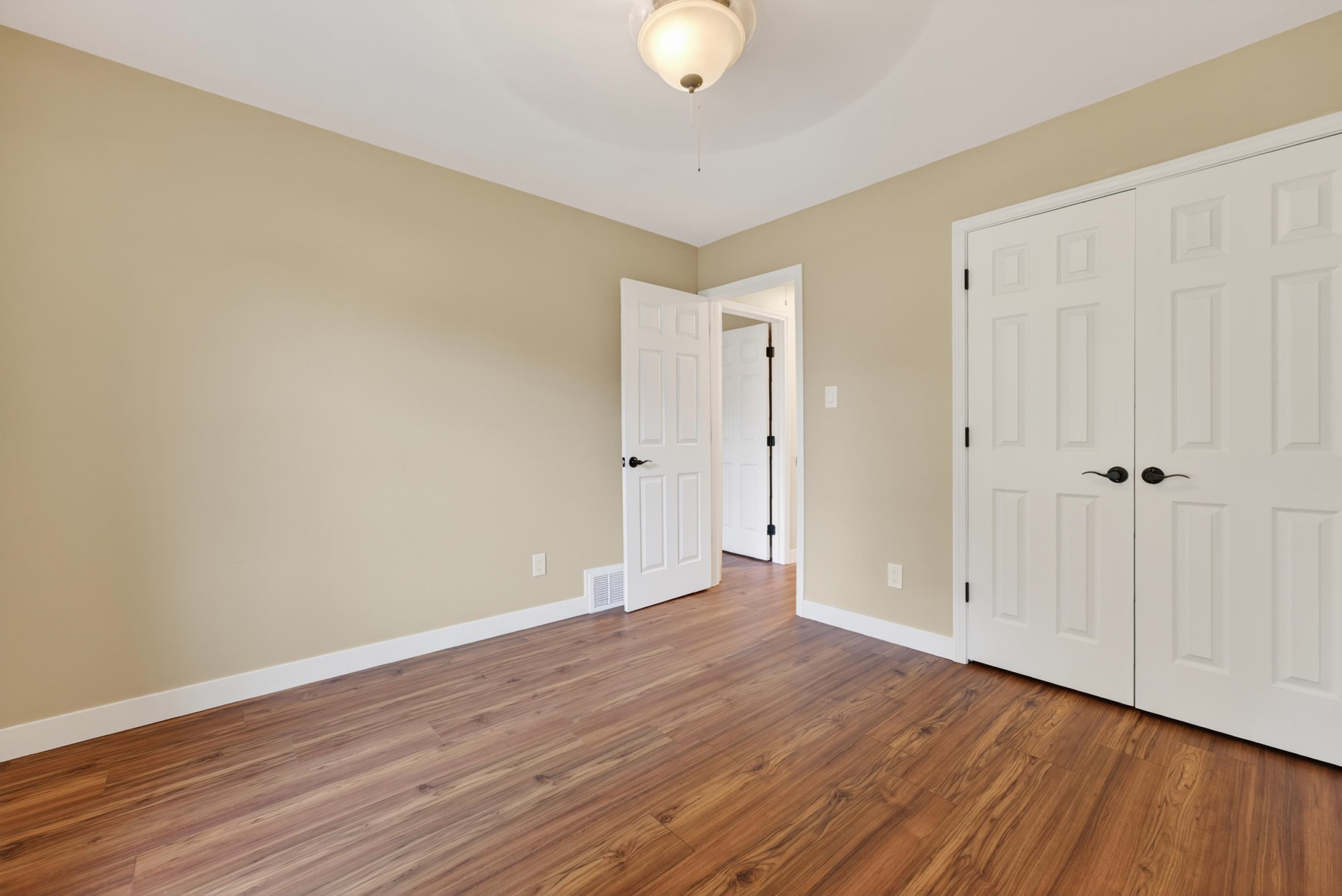 1107 W RED FERN CIR