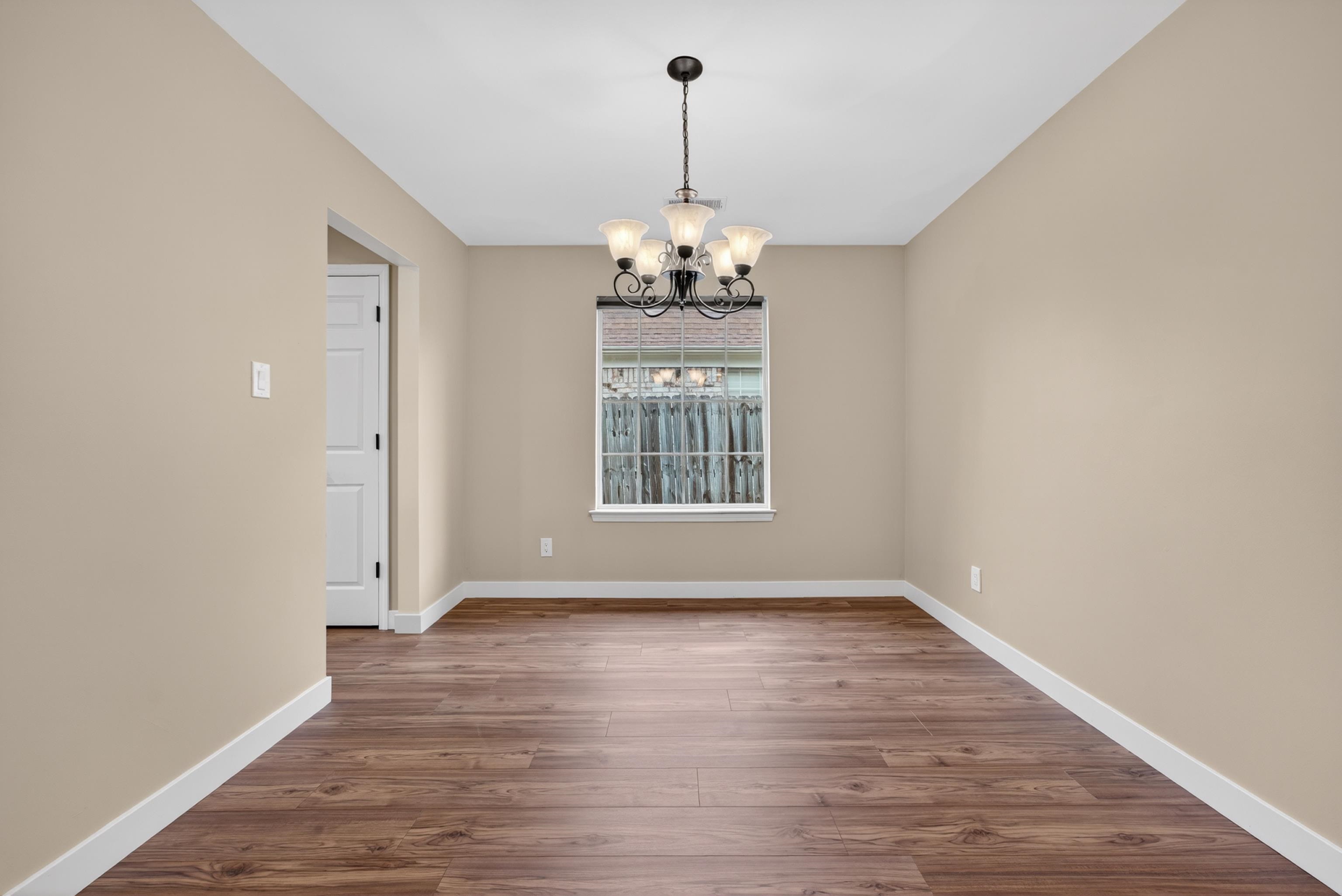 1107 W RED FERN CIR