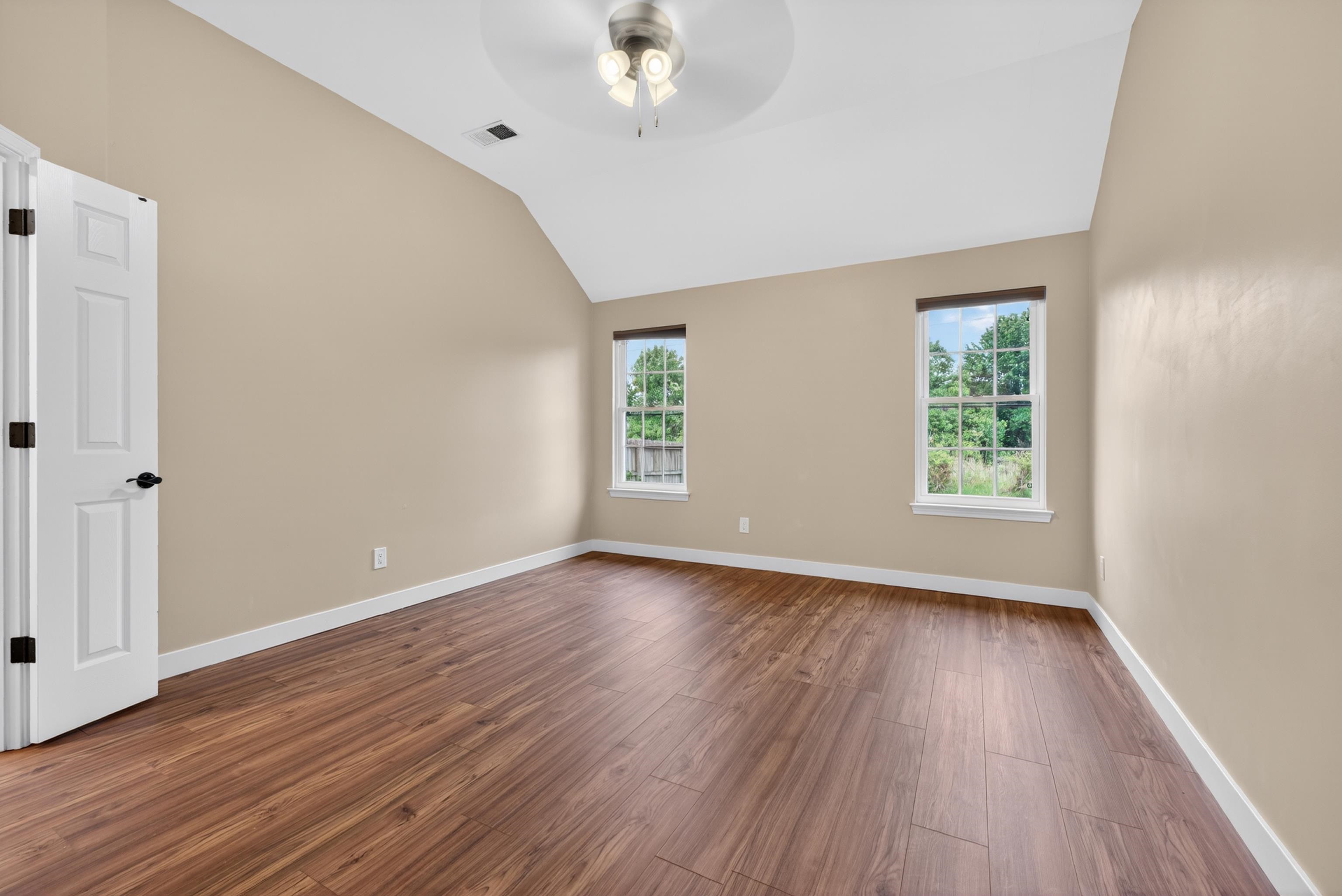 1107 W RED FERN CIR