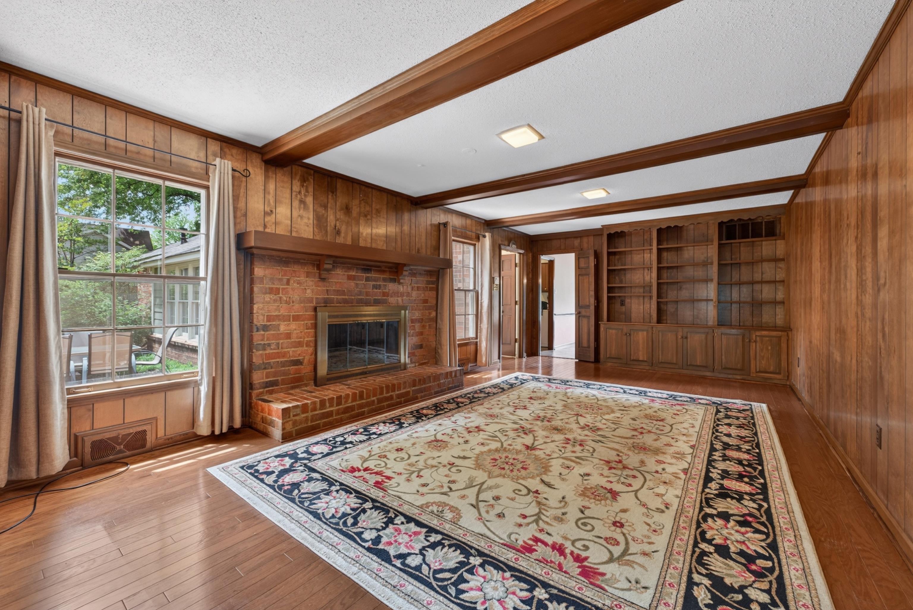 2647 BREENWOOD LN