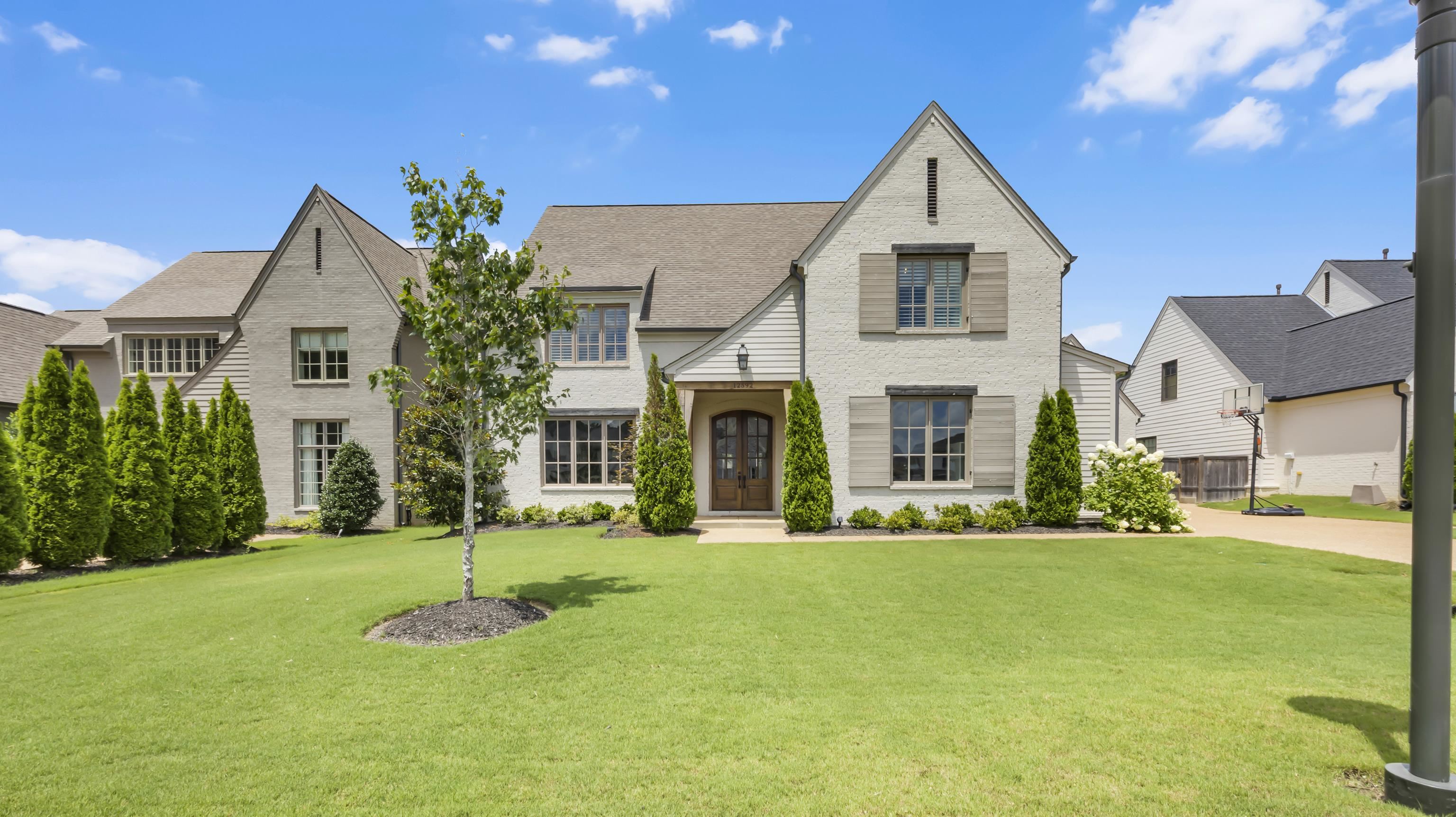 12592 MISS CARSON LN