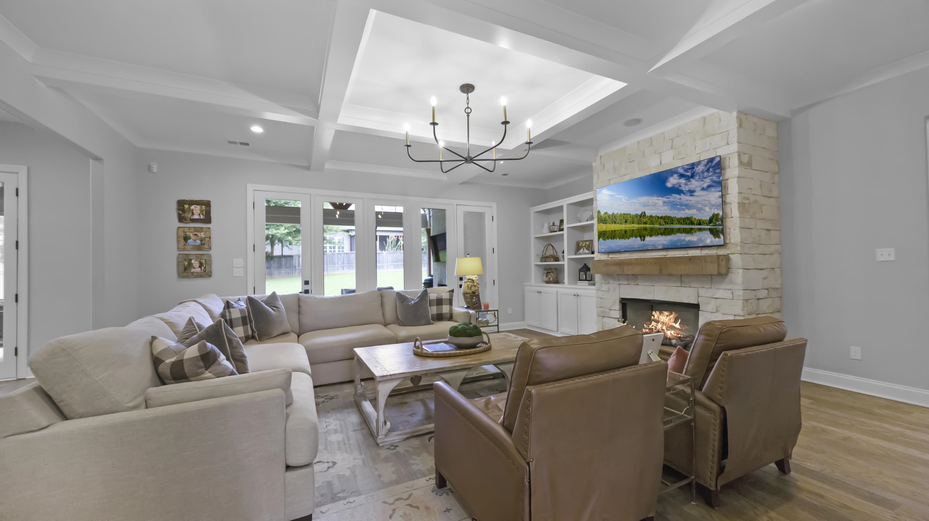12592 MISS CARSON LN