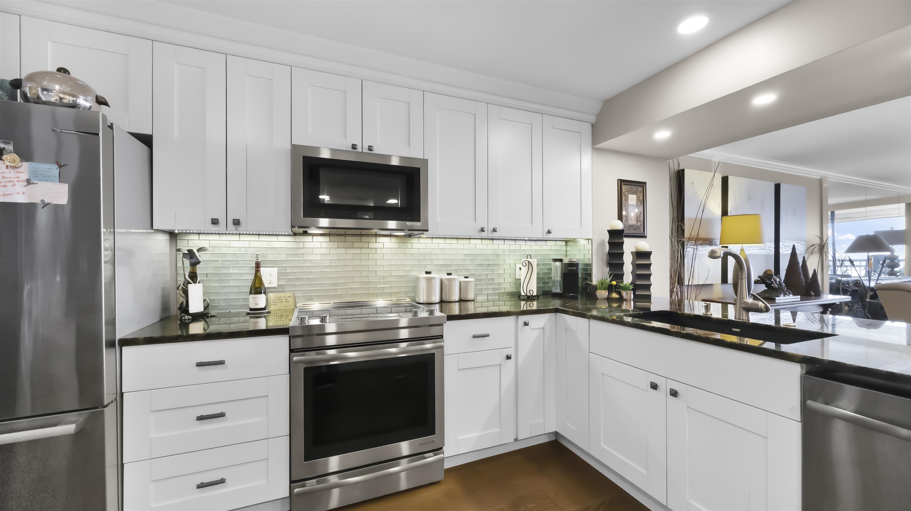 200 WAGNER PL Unit: 206