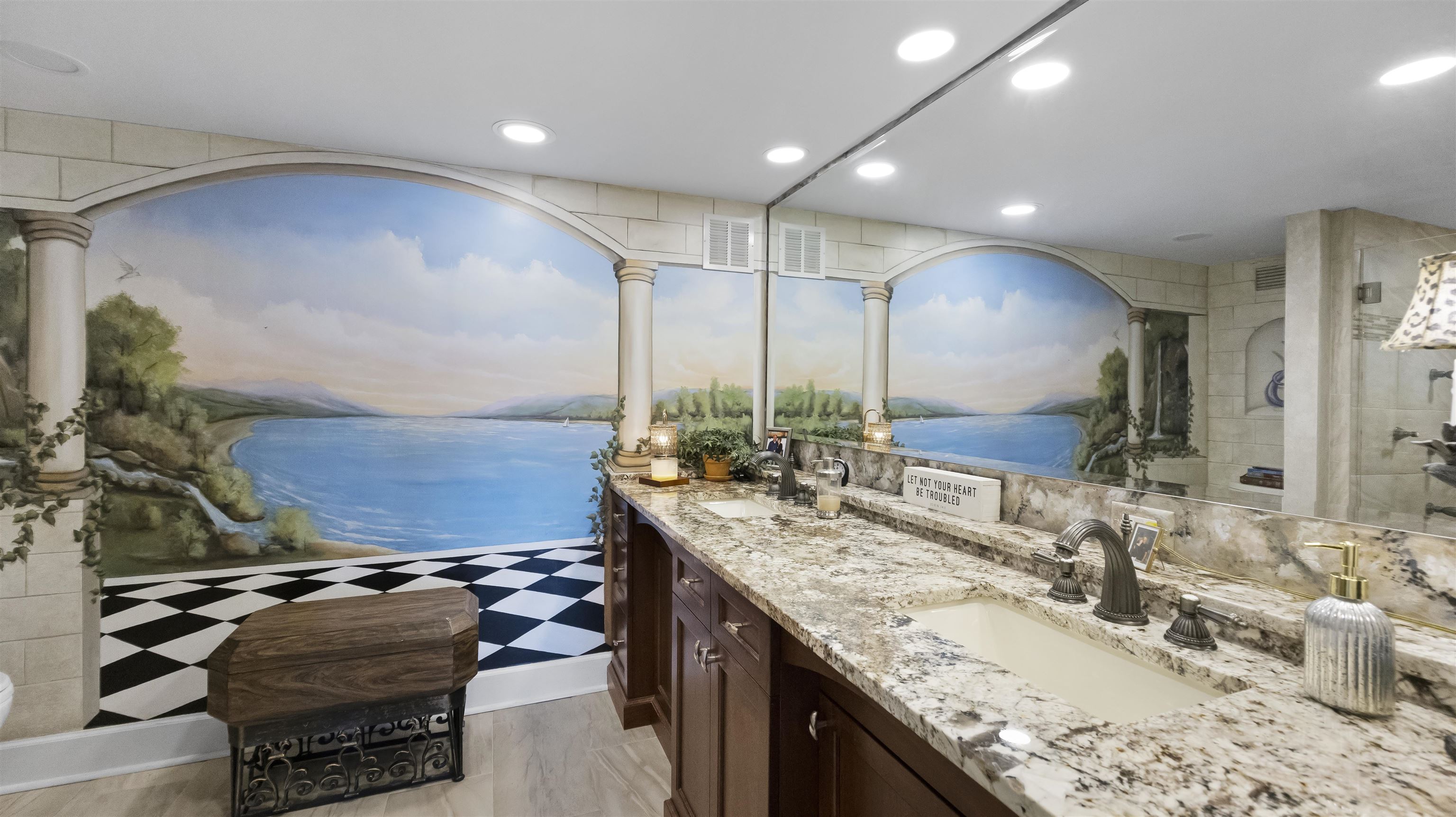 200 WAGNER PL Unit: 206