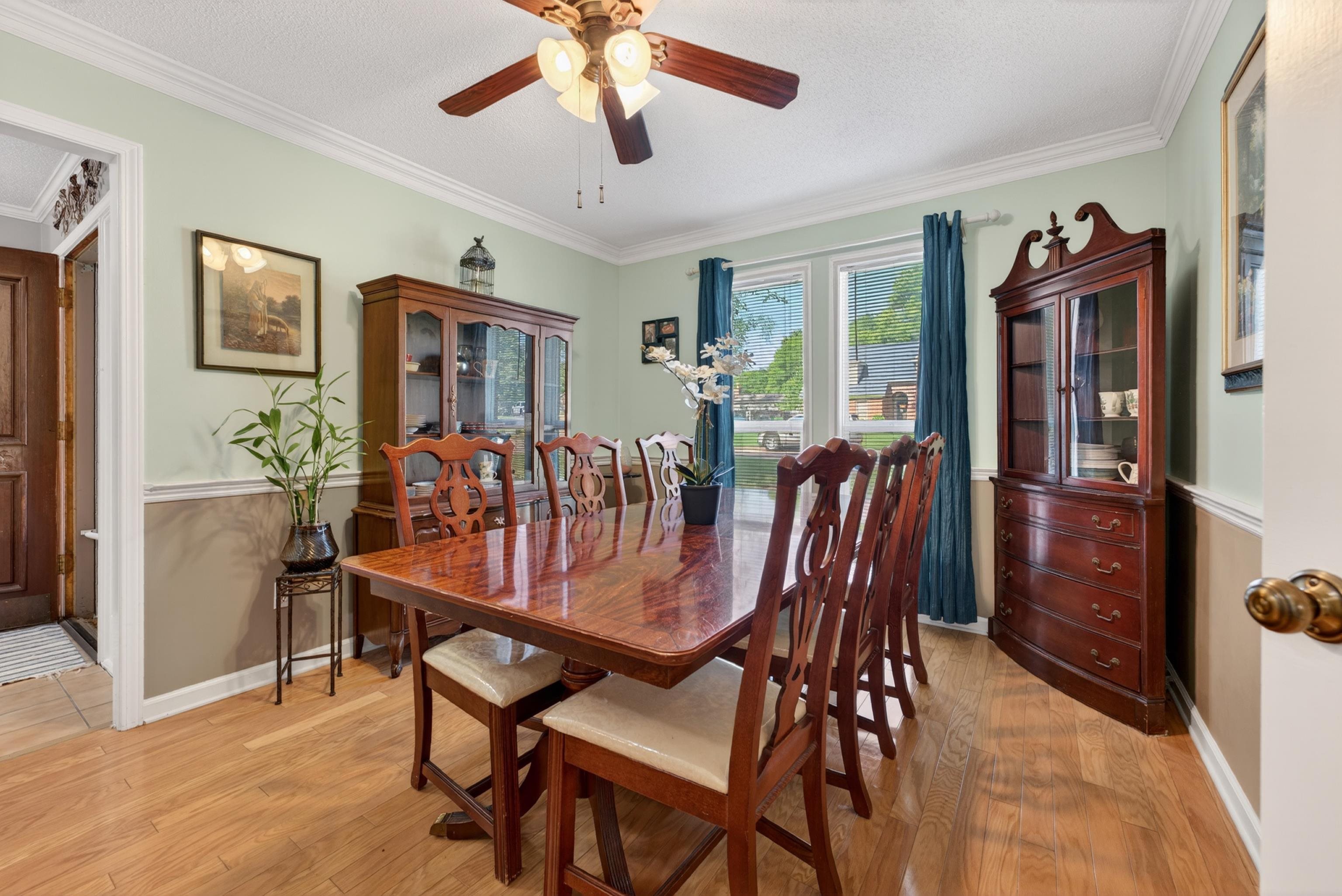 1028 WINLEAF DR