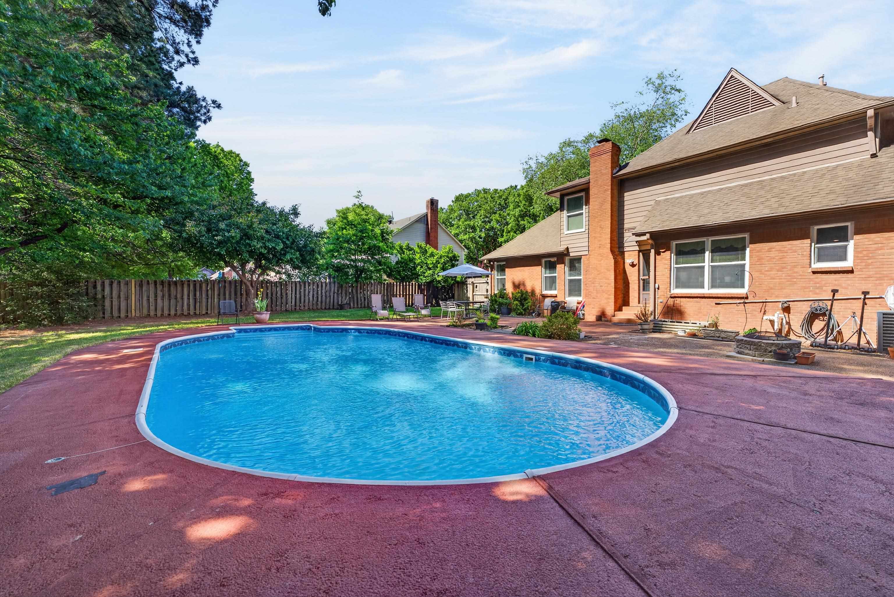 1028 WINLEAF DR