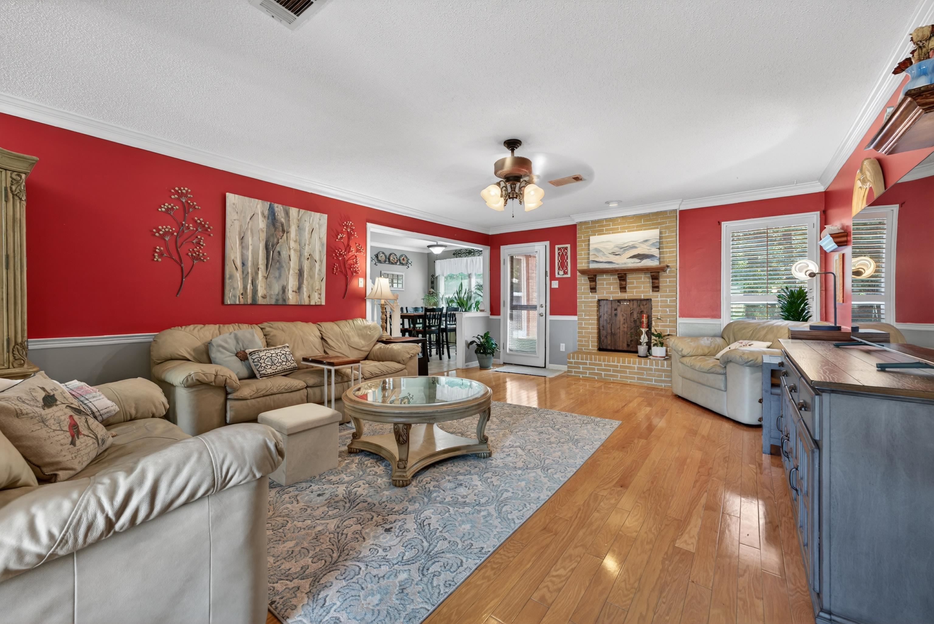 1028 WINLEAF DR