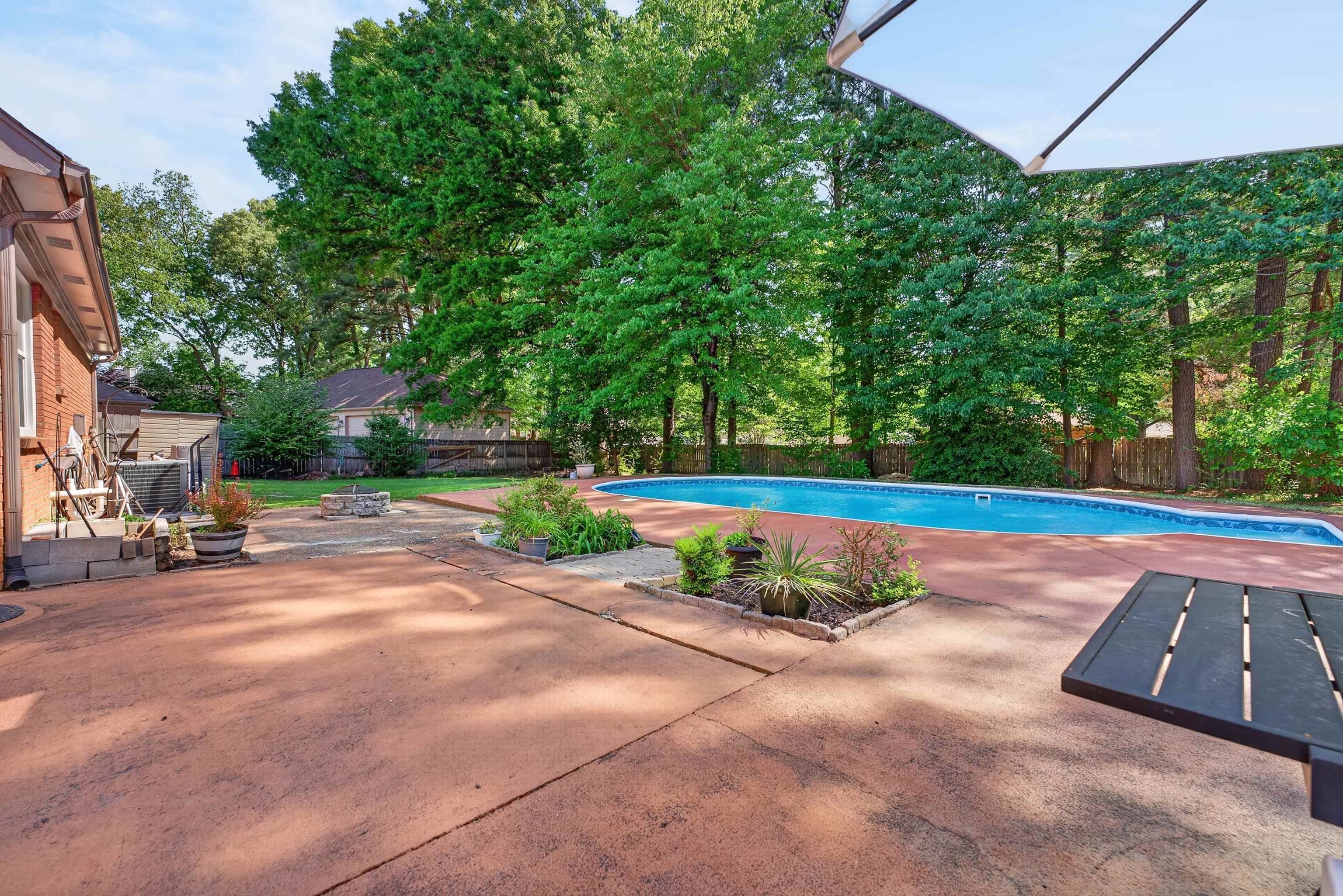 1028 WINLEAF DR