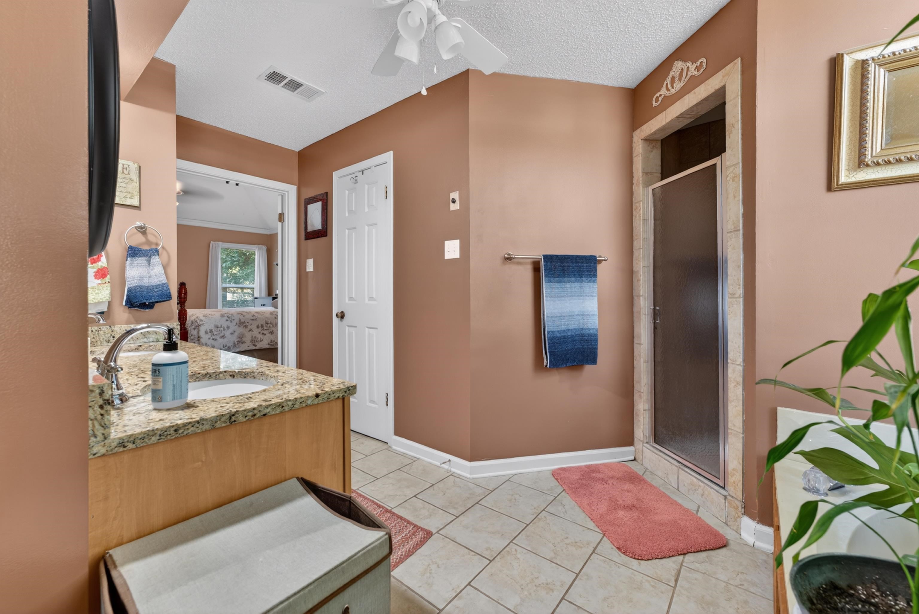 1028 WINLEAF DR
