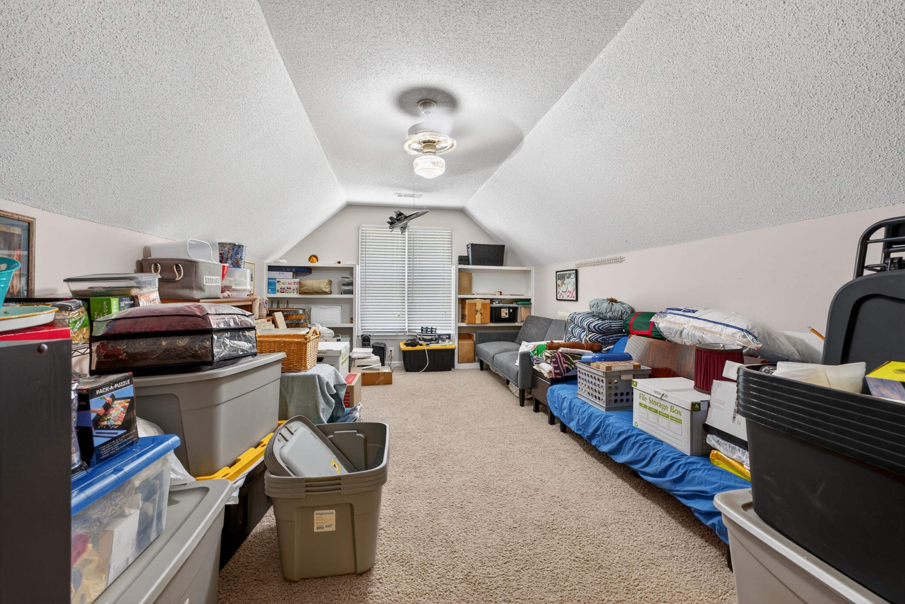 1028 WINLEAF DR